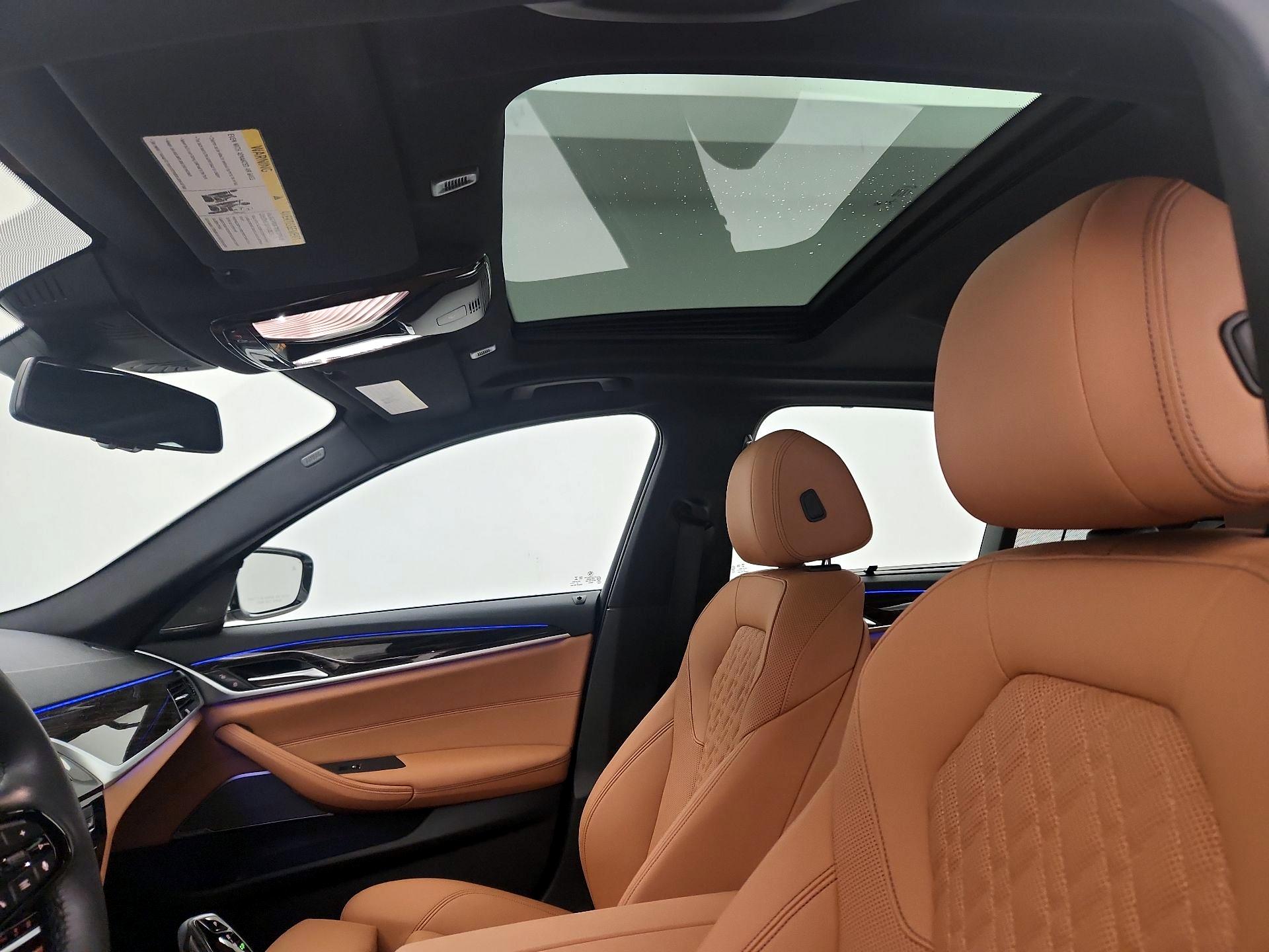 Thumbnail: 2022 BMW 5 Series - 20