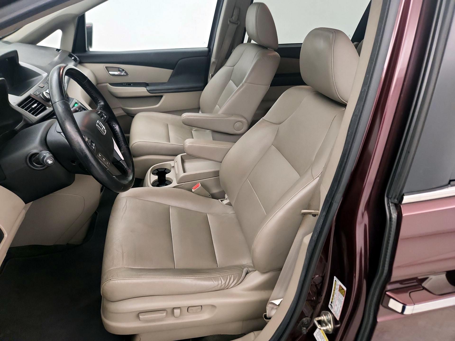 Thumbnail: 2014 Honda Odyssey - 11