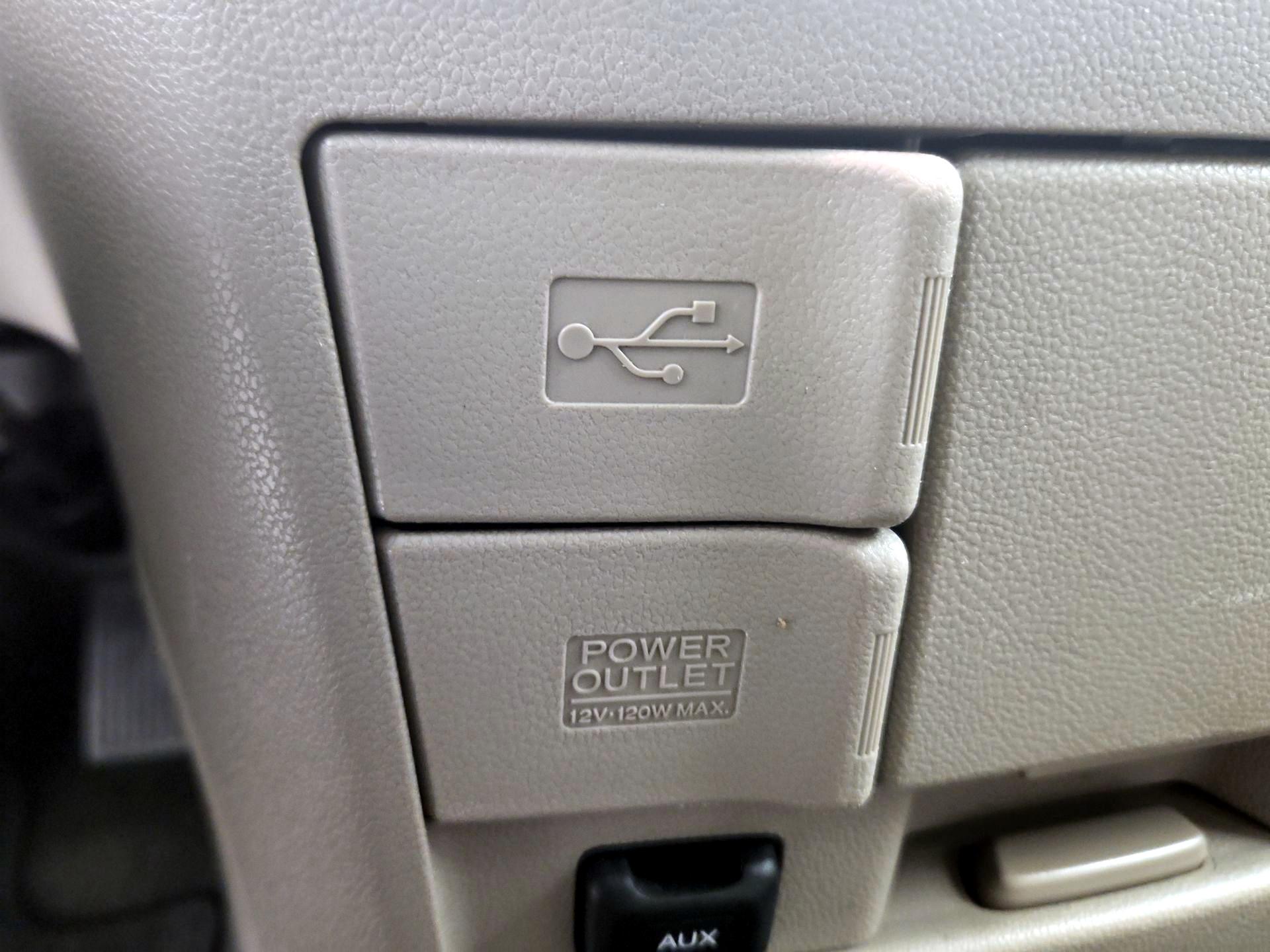 Thumbnail: 2014 Honda Odyssey - 18