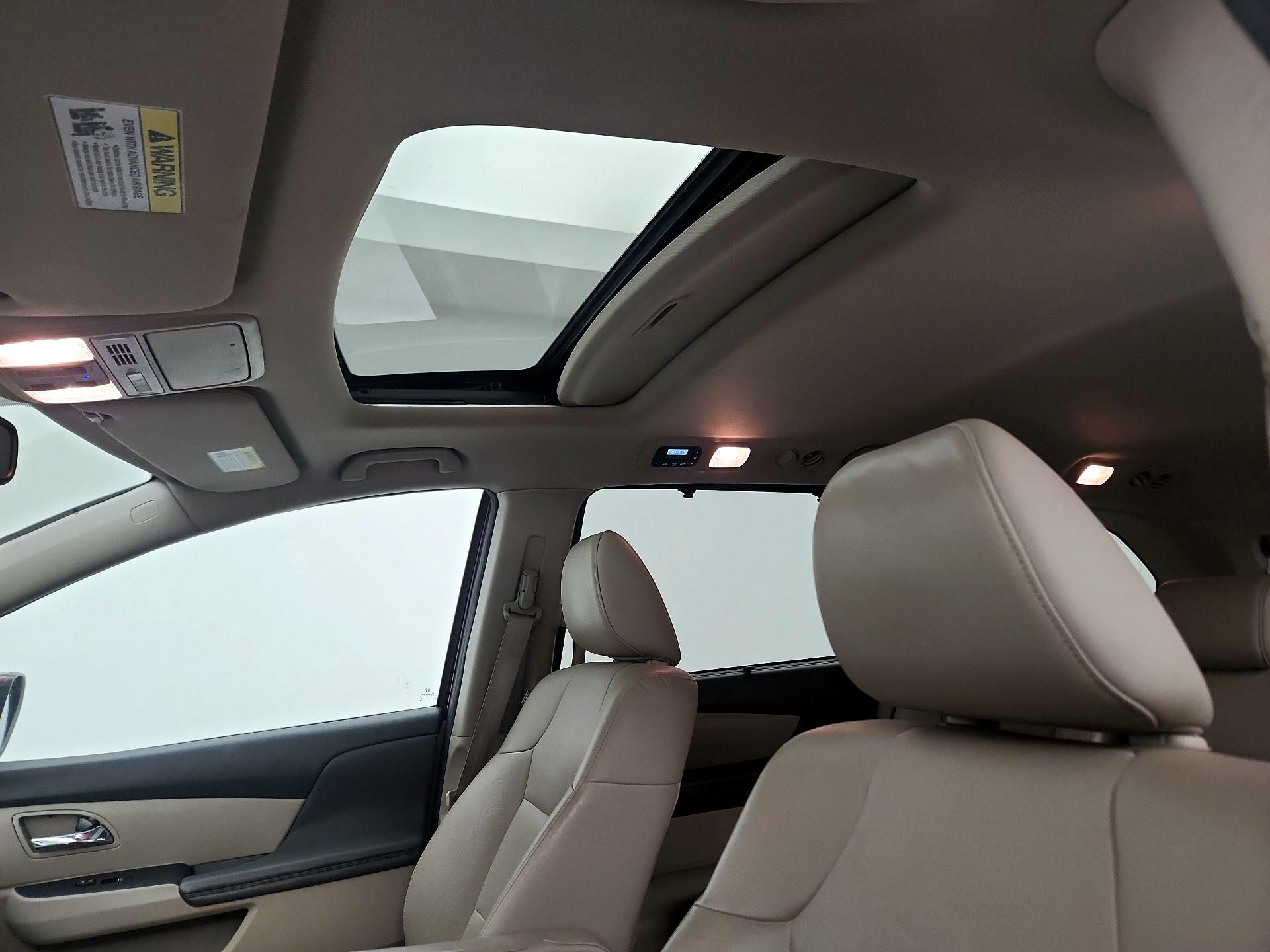 Thumbnail: 2014 Honda Odyssey - 19