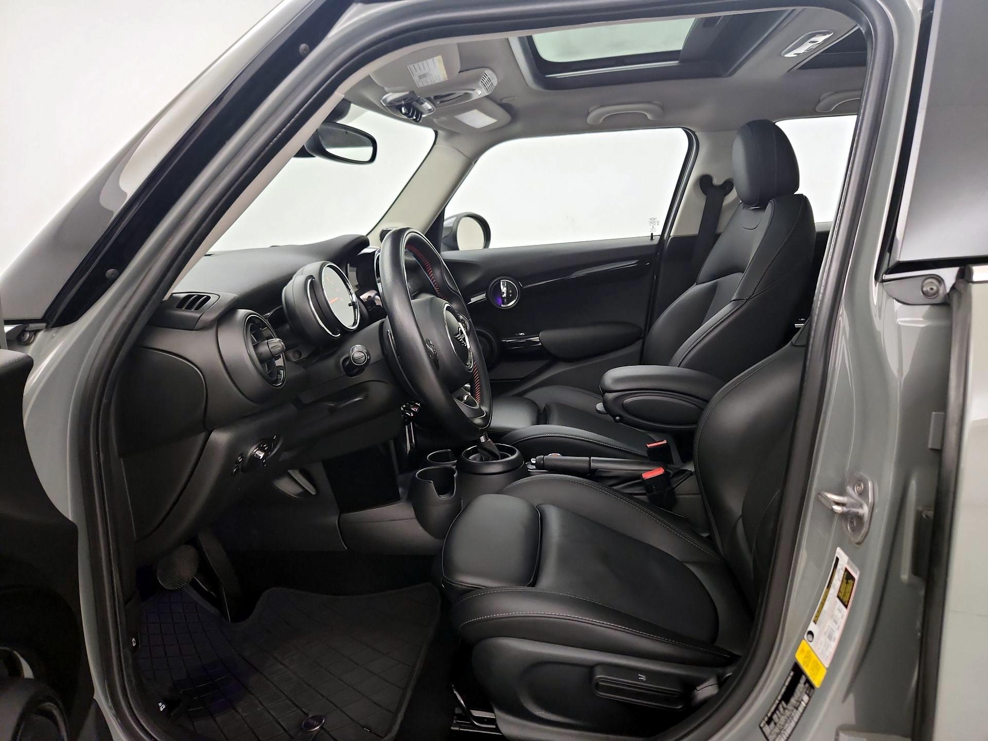 Thumbnail: 2019 MINI Cooper Hardtop - 11