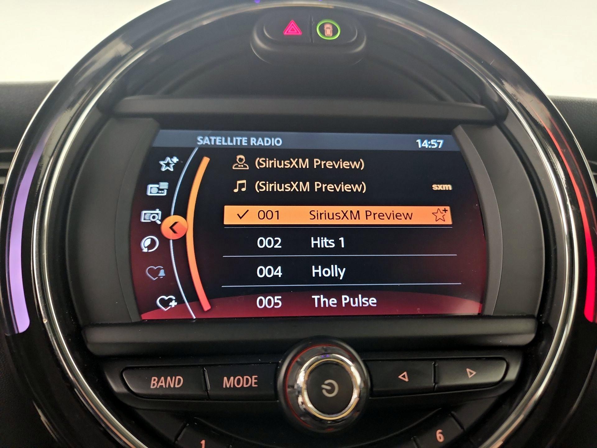 Thumbnail: 2019 MINI Cooper Hardtop - 15