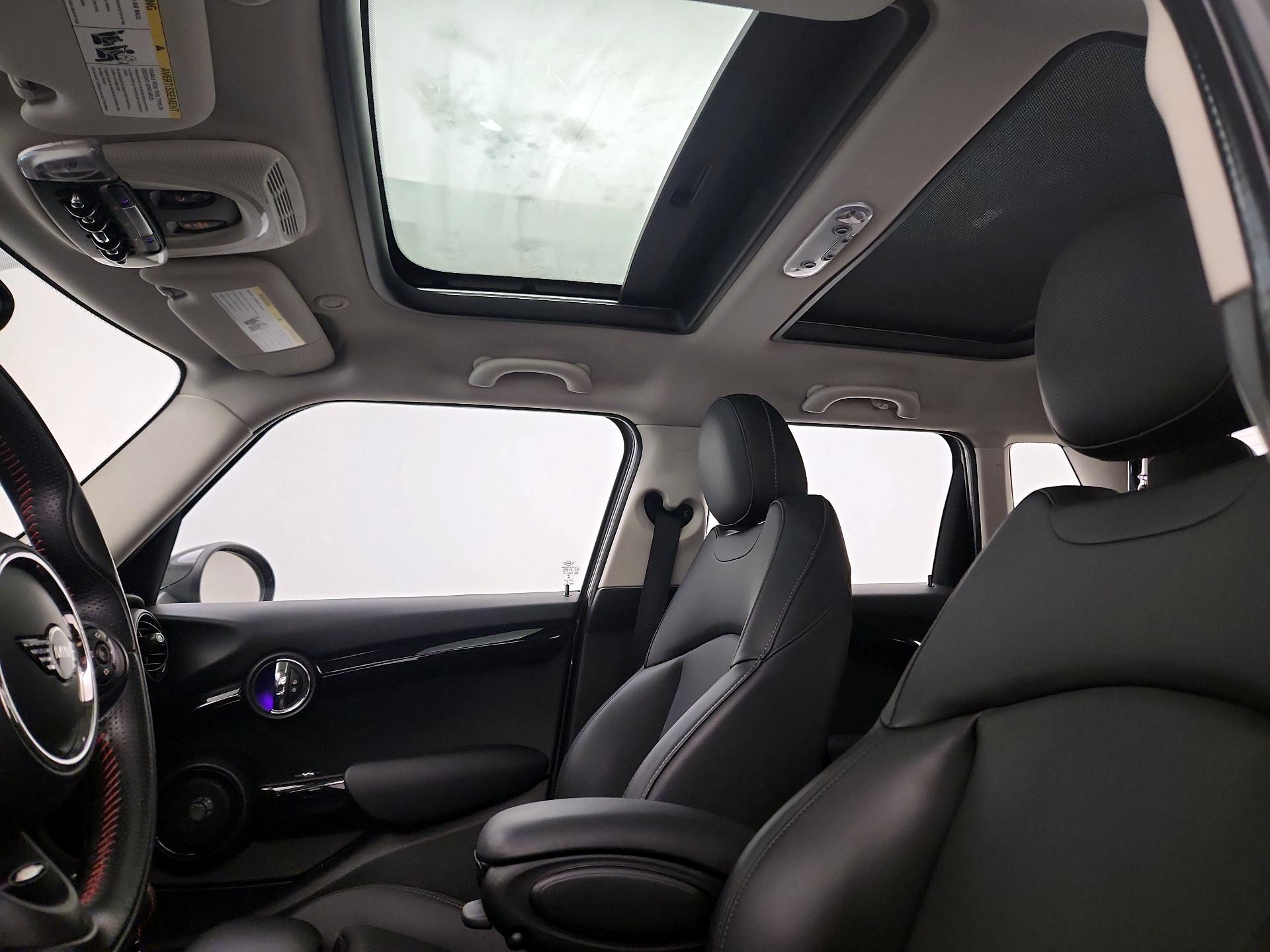 Thumbnail: 2019 MINI Cooper Hardtop - 19