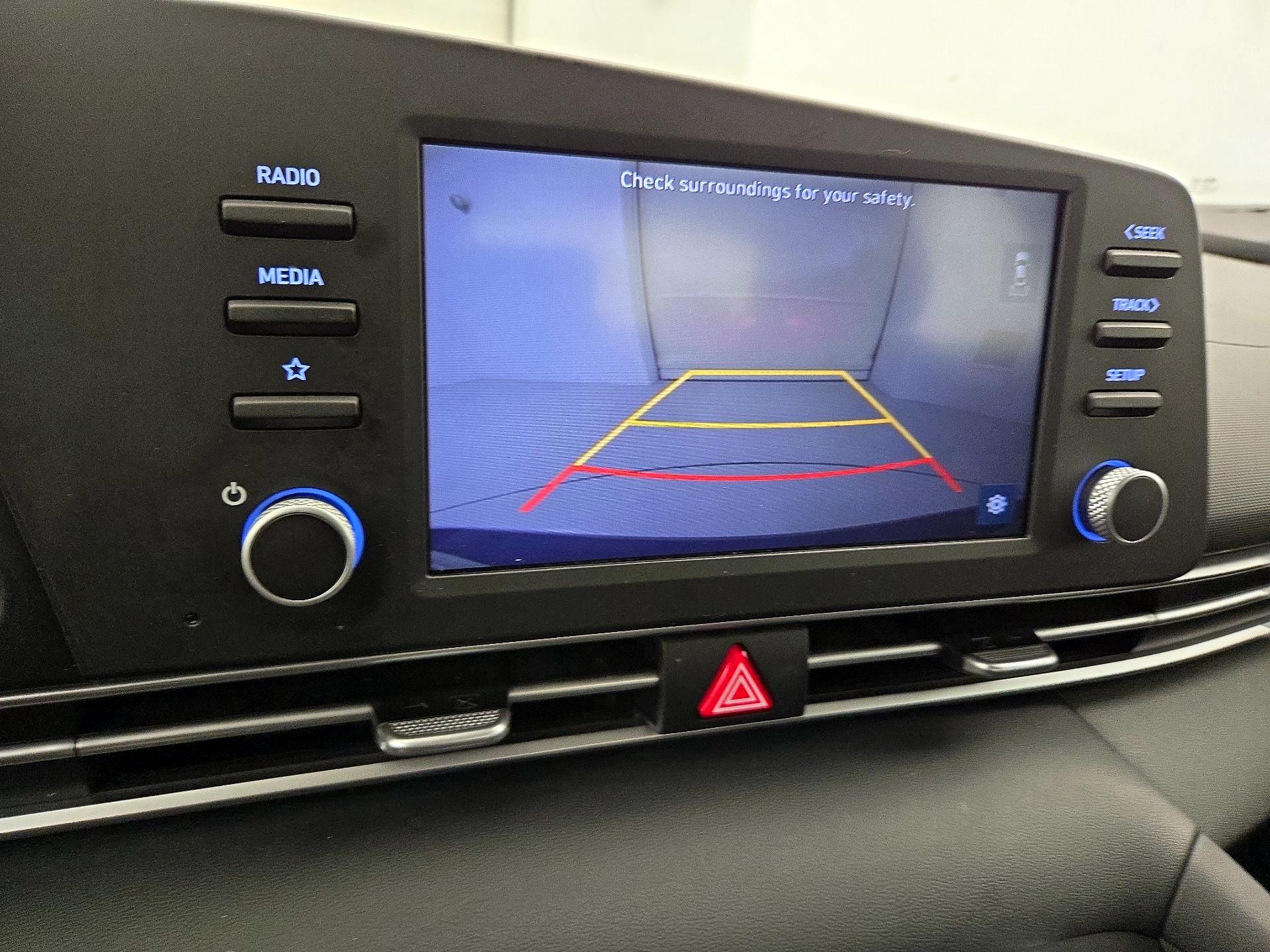 Thumbnail: 2021 Hyundai Elantra - 14