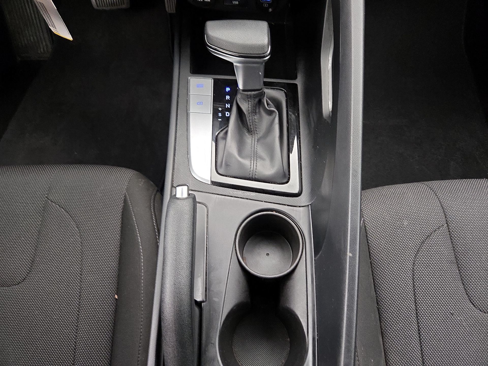 Thumbnail: 2021 Hyundai Elantra - 17