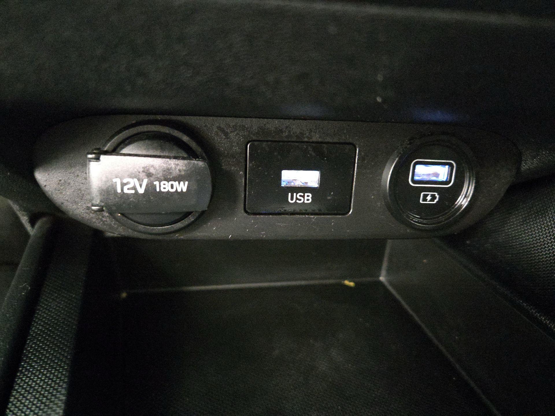 Thumbnail: 2021 Hyundai Elantra - 18