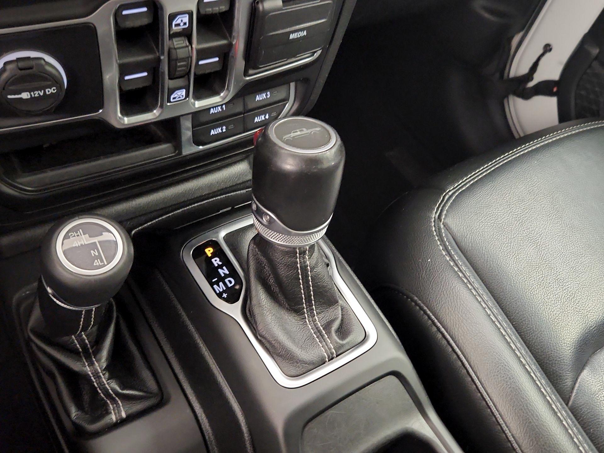 Thumbnail: 2020 Jeep Gladiator - 18