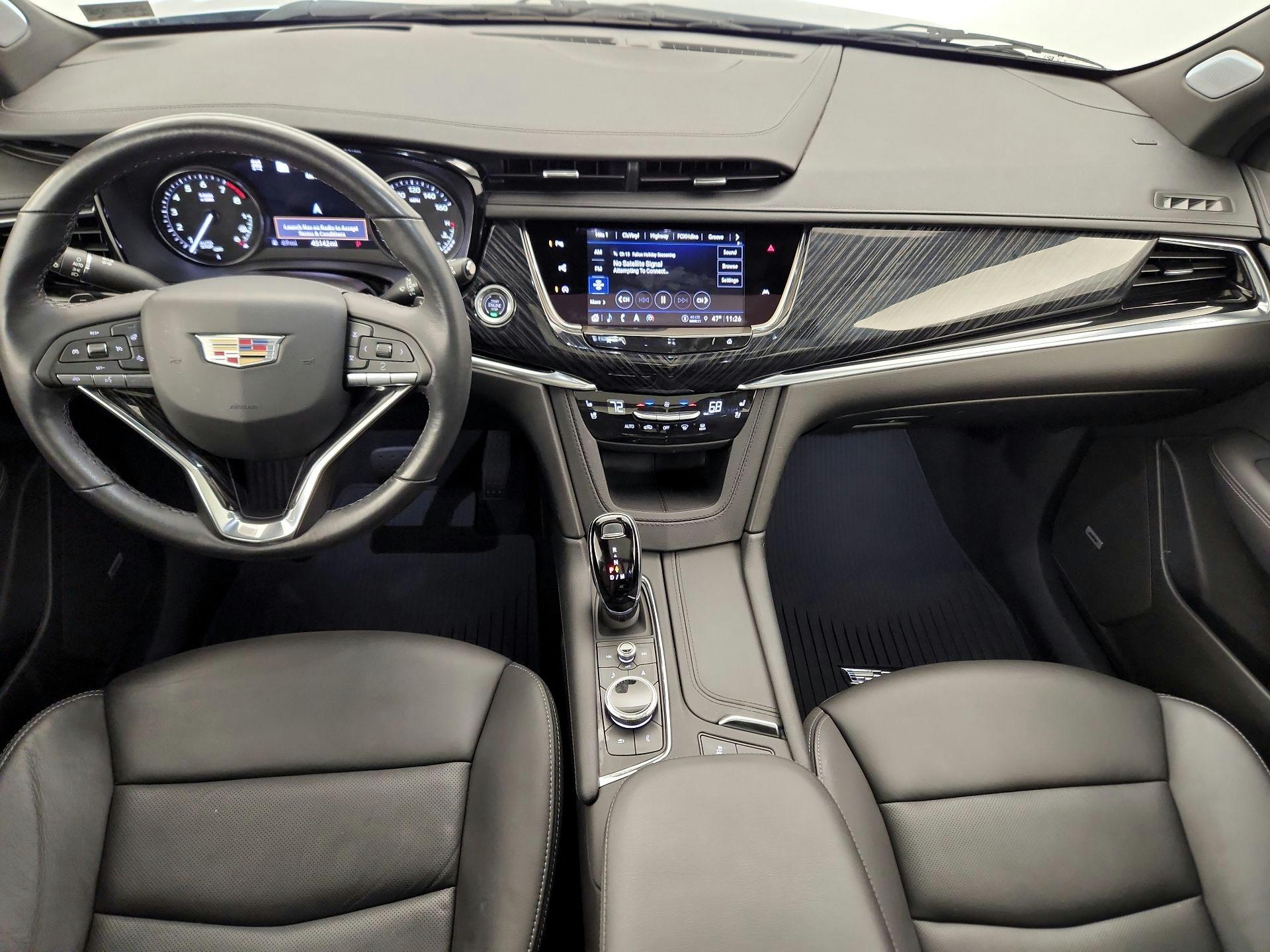Thumbnail: 2023 Cadillac XT6 - 9