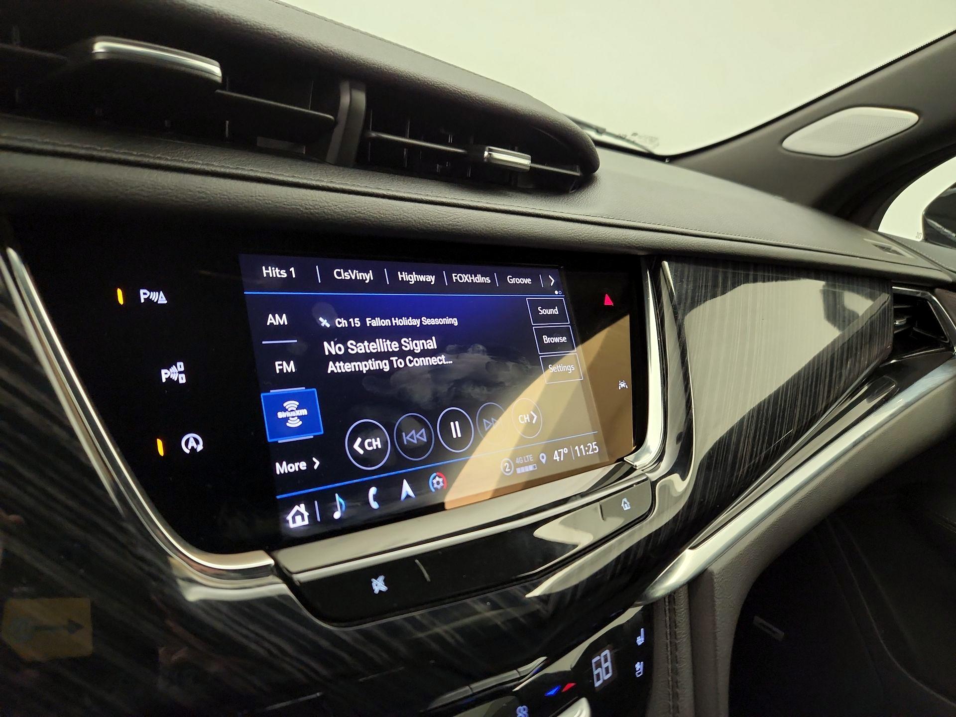 Thumbnail: 2023 Cadillac XT6 - 15