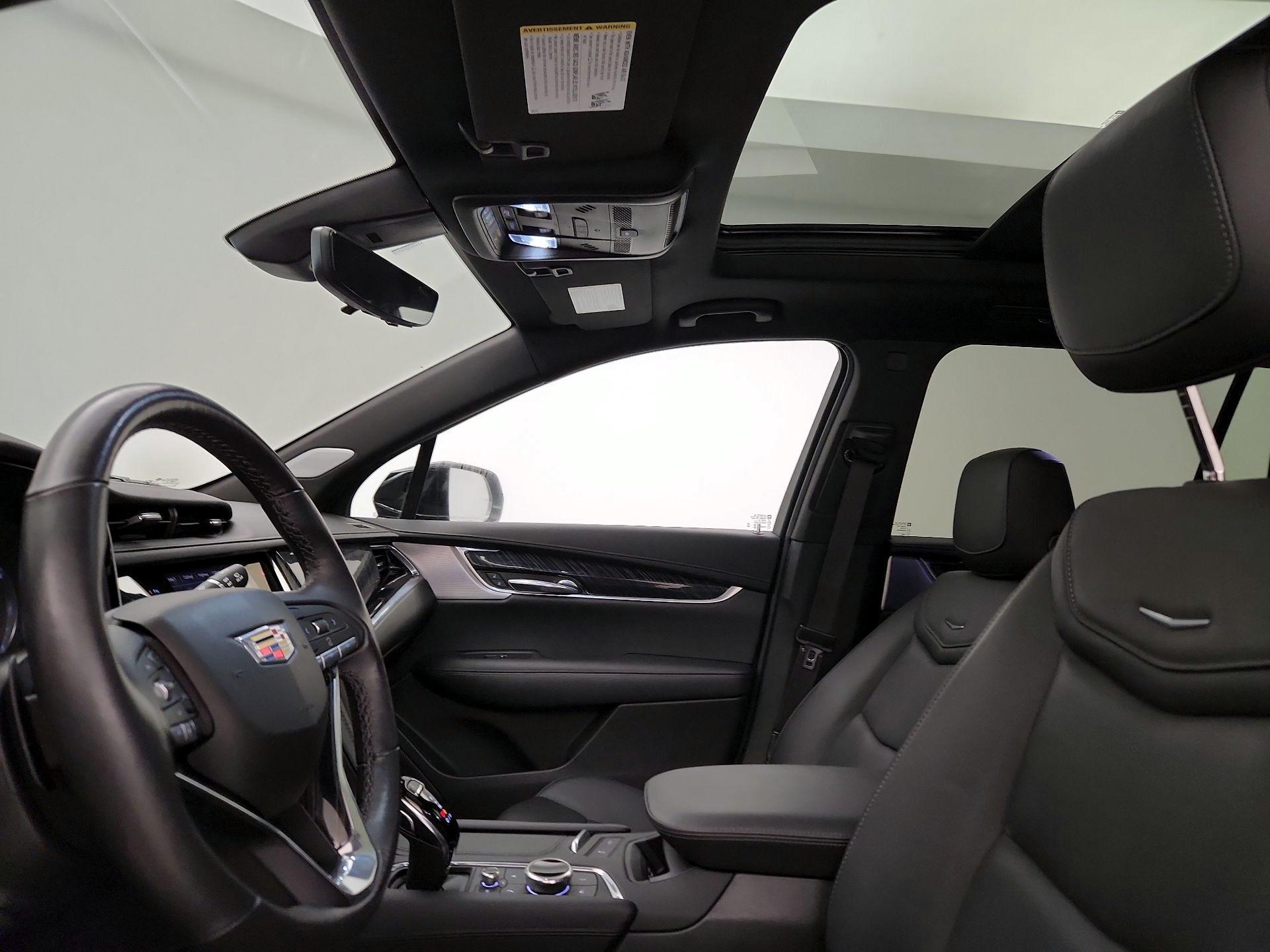 Thumbnail: 2023 Cadillac XT6 - 18