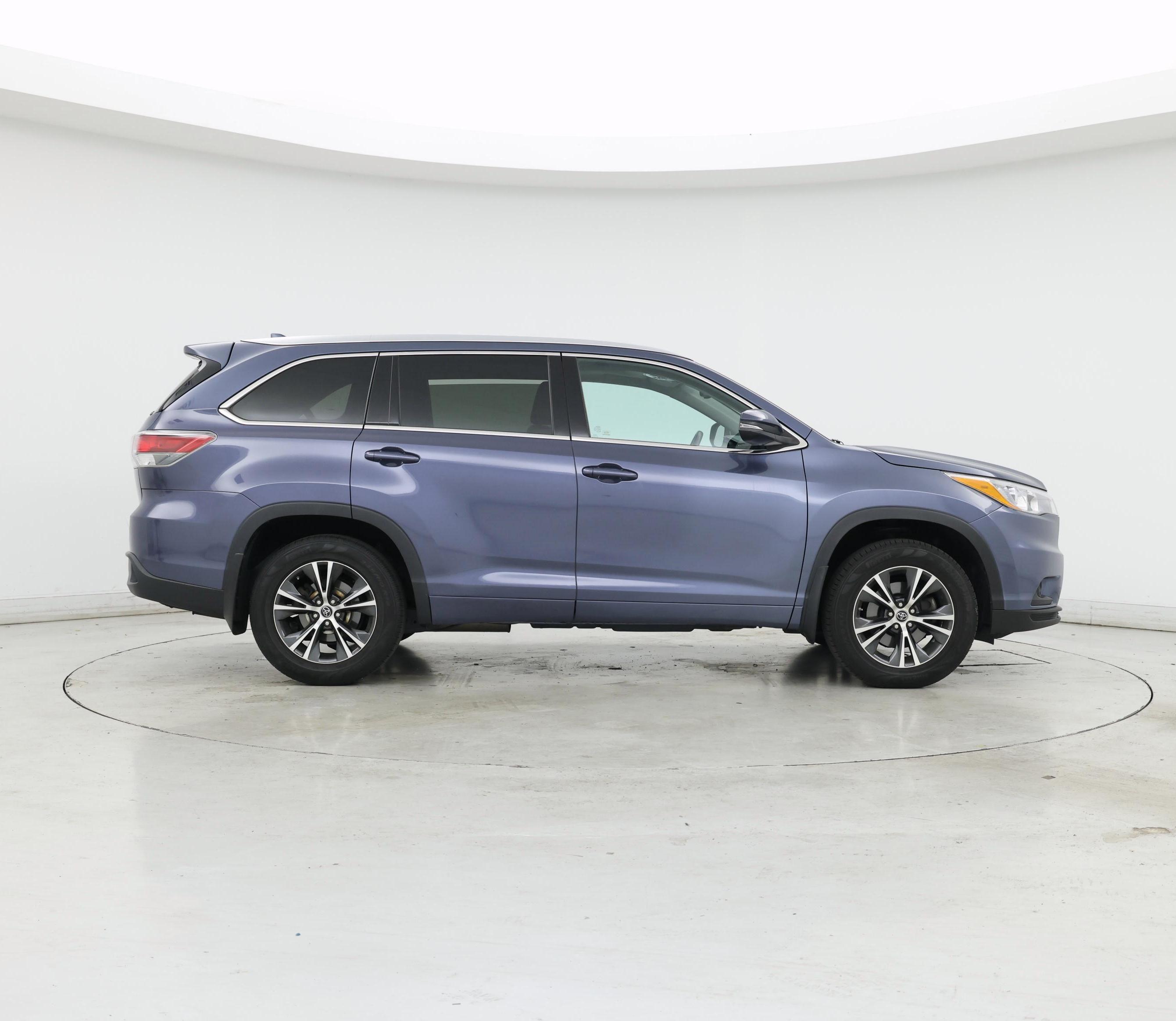 Thumbnail: 2016 Toyota Highlander - 7