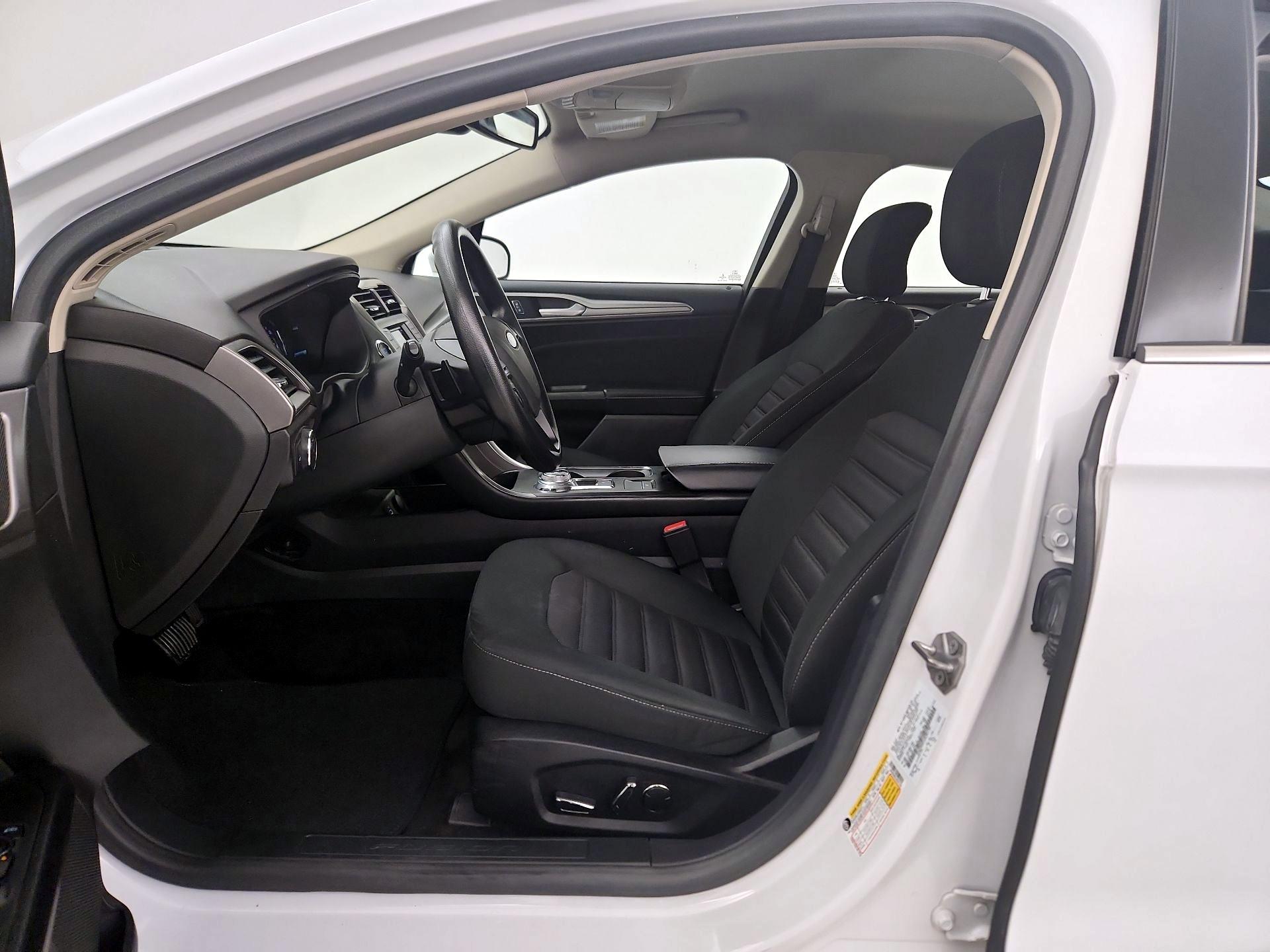 Thumbnail: 2018 Ford Fusion - 11