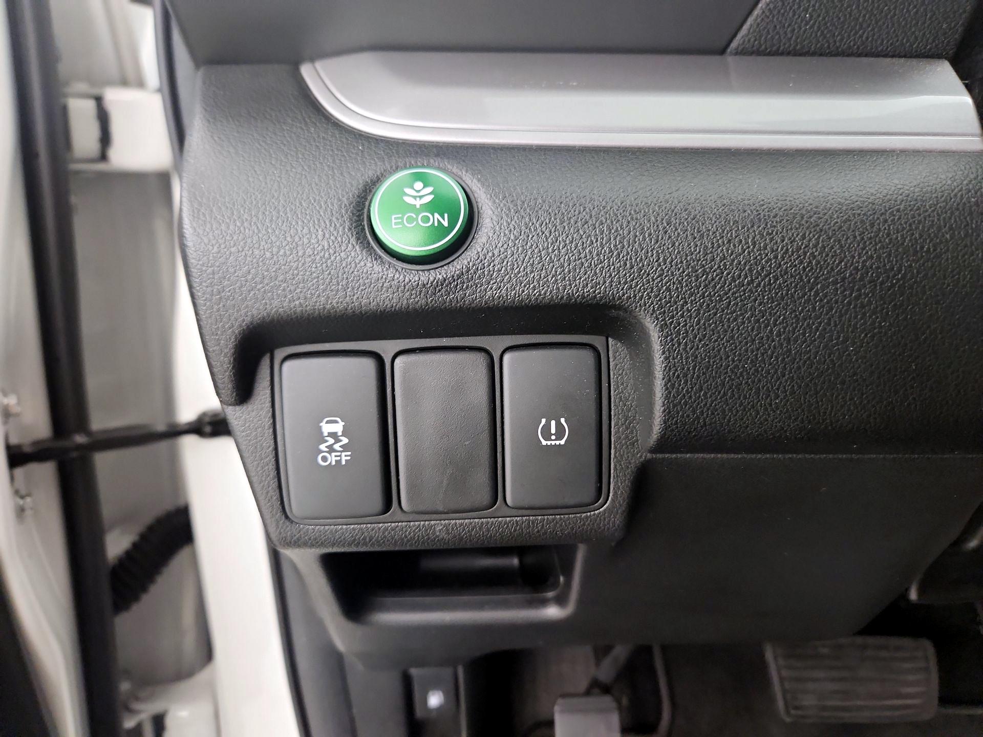 Thumbnail: 2015 Honda CR-V - 13