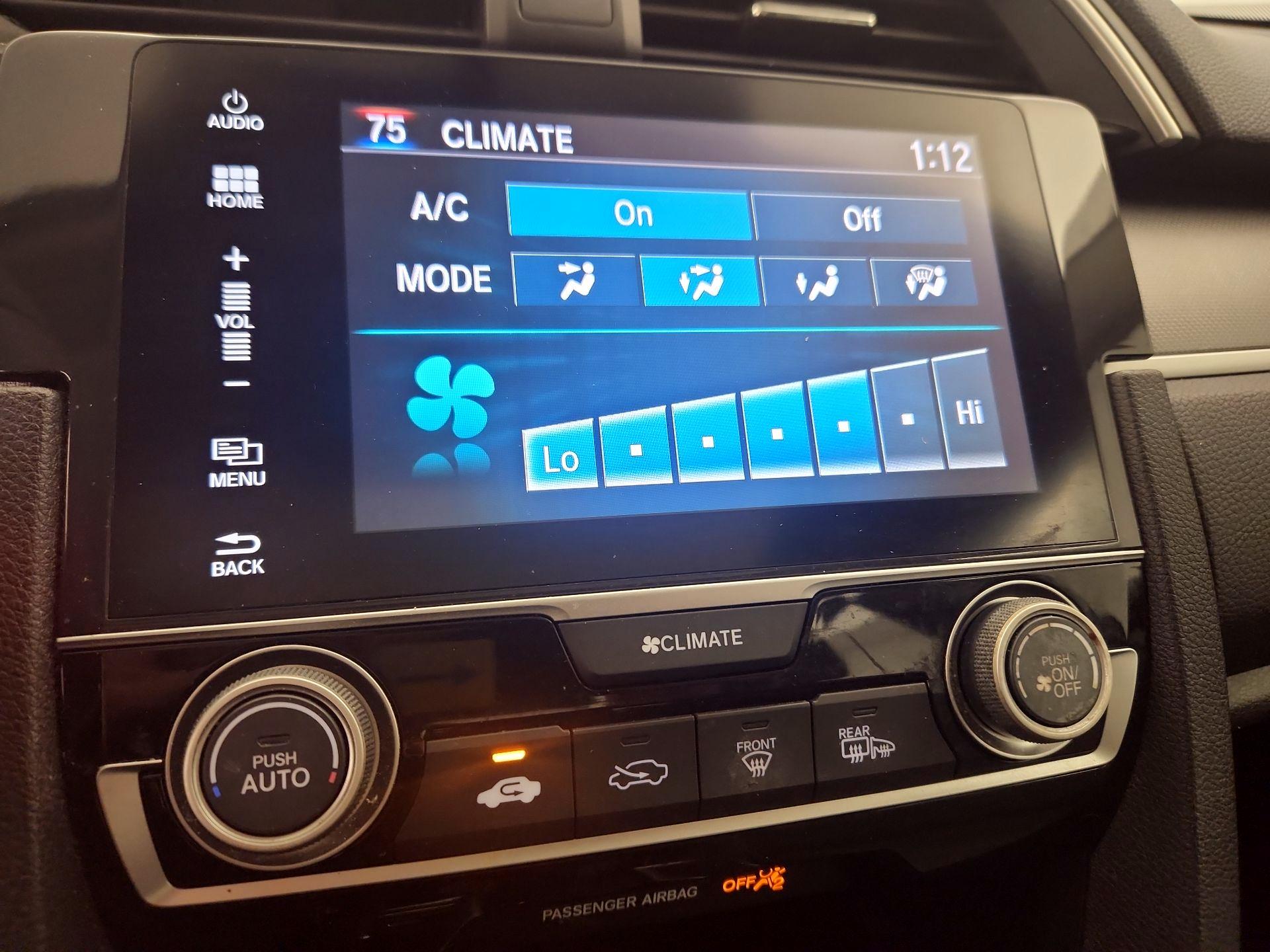 Thumbnail: 2016 Honda Civic - 16