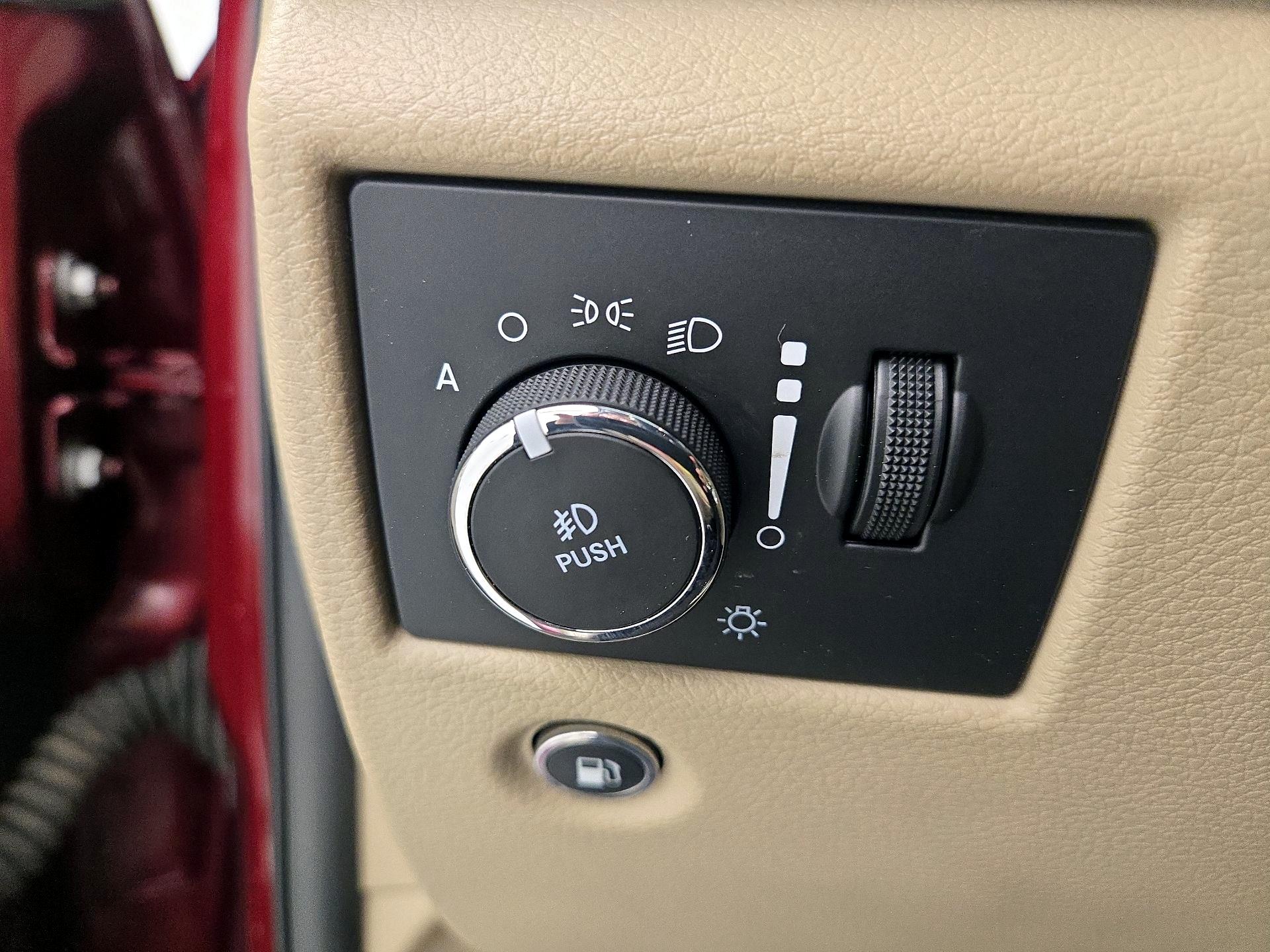 Thumbnail: 2019 Jeep Grand Cherokee - 13