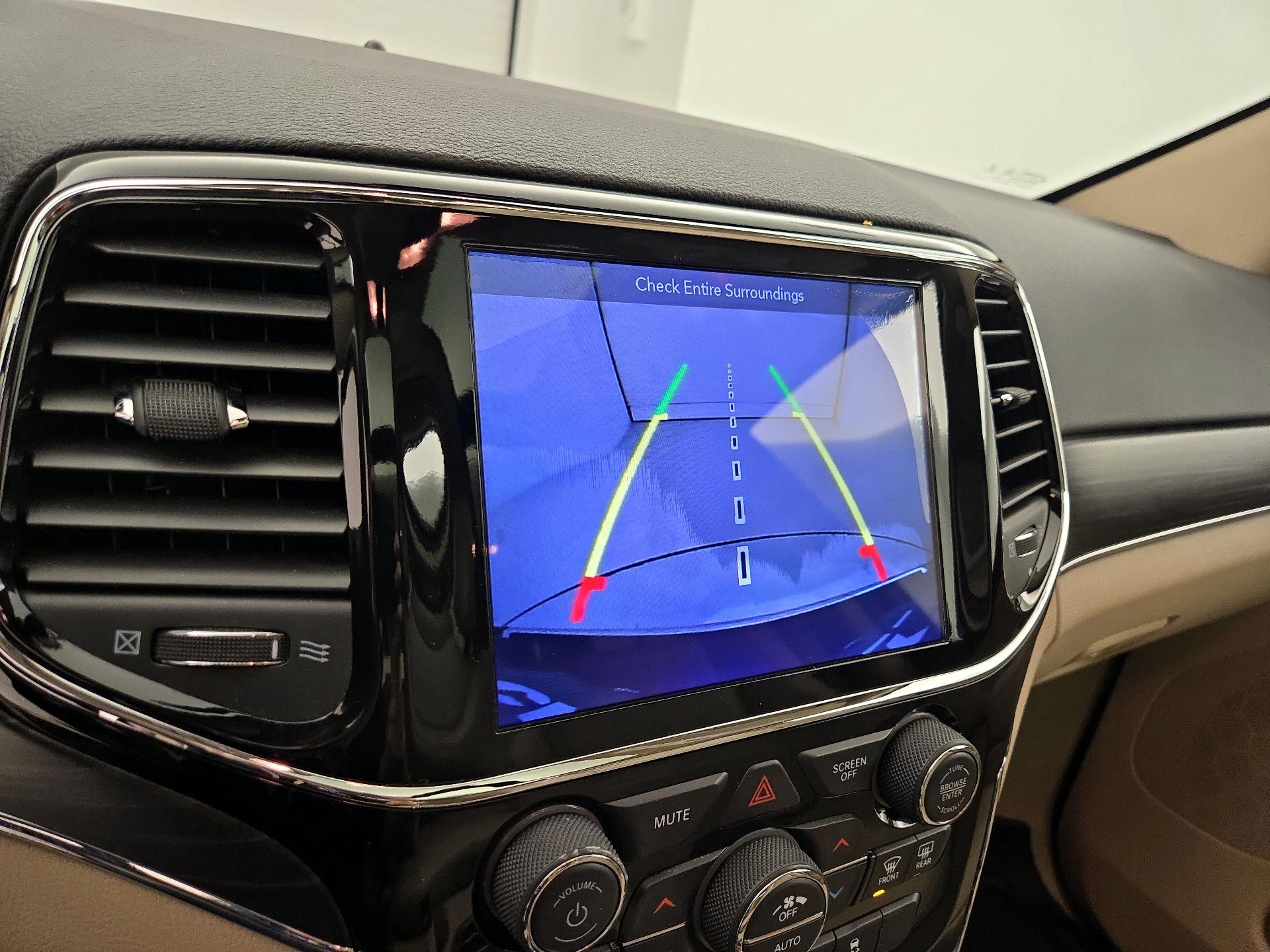 Thumbnail: 2019 Jeep Grand Cherokee - 15