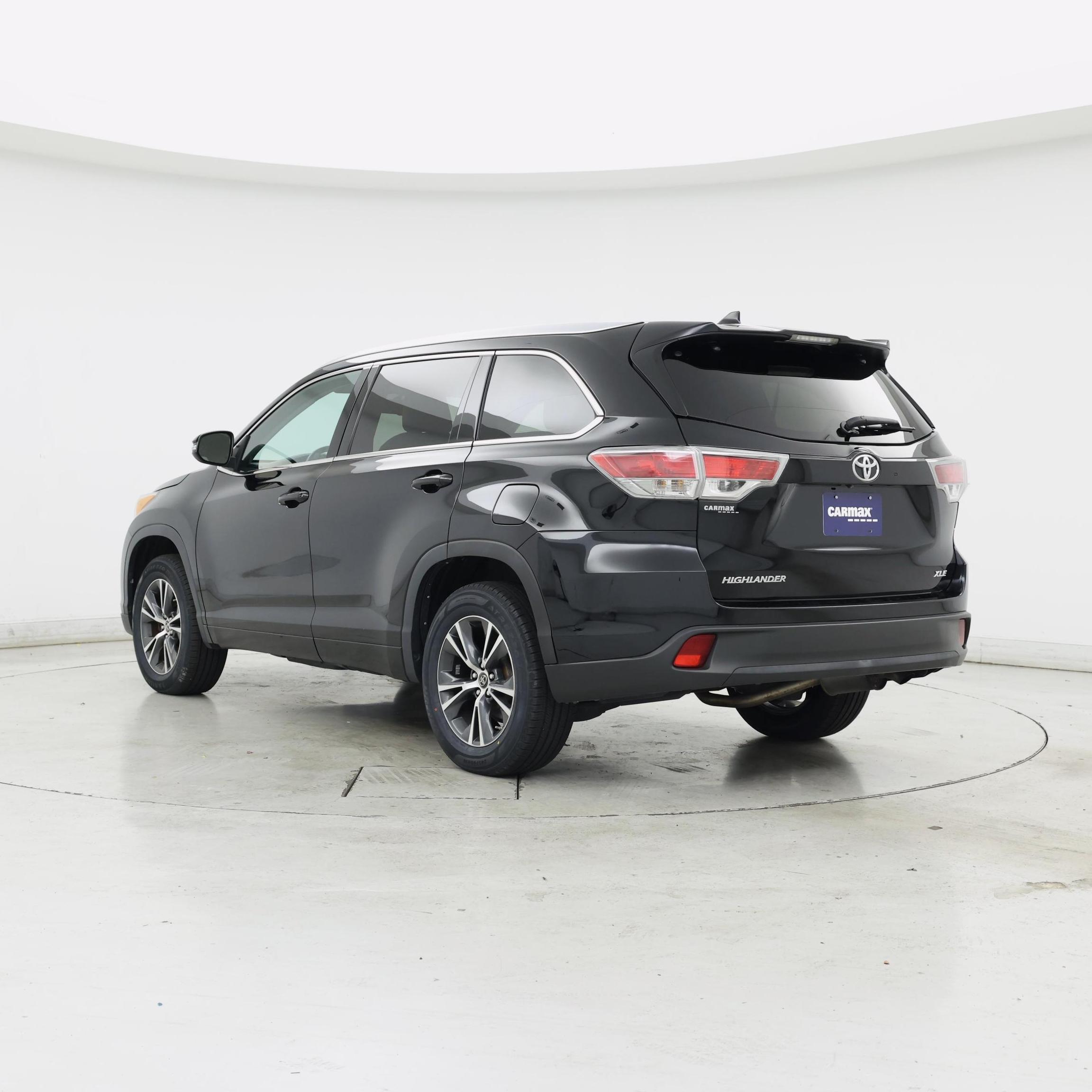 Thumbnail: 2016 Toyota Highlander - 2