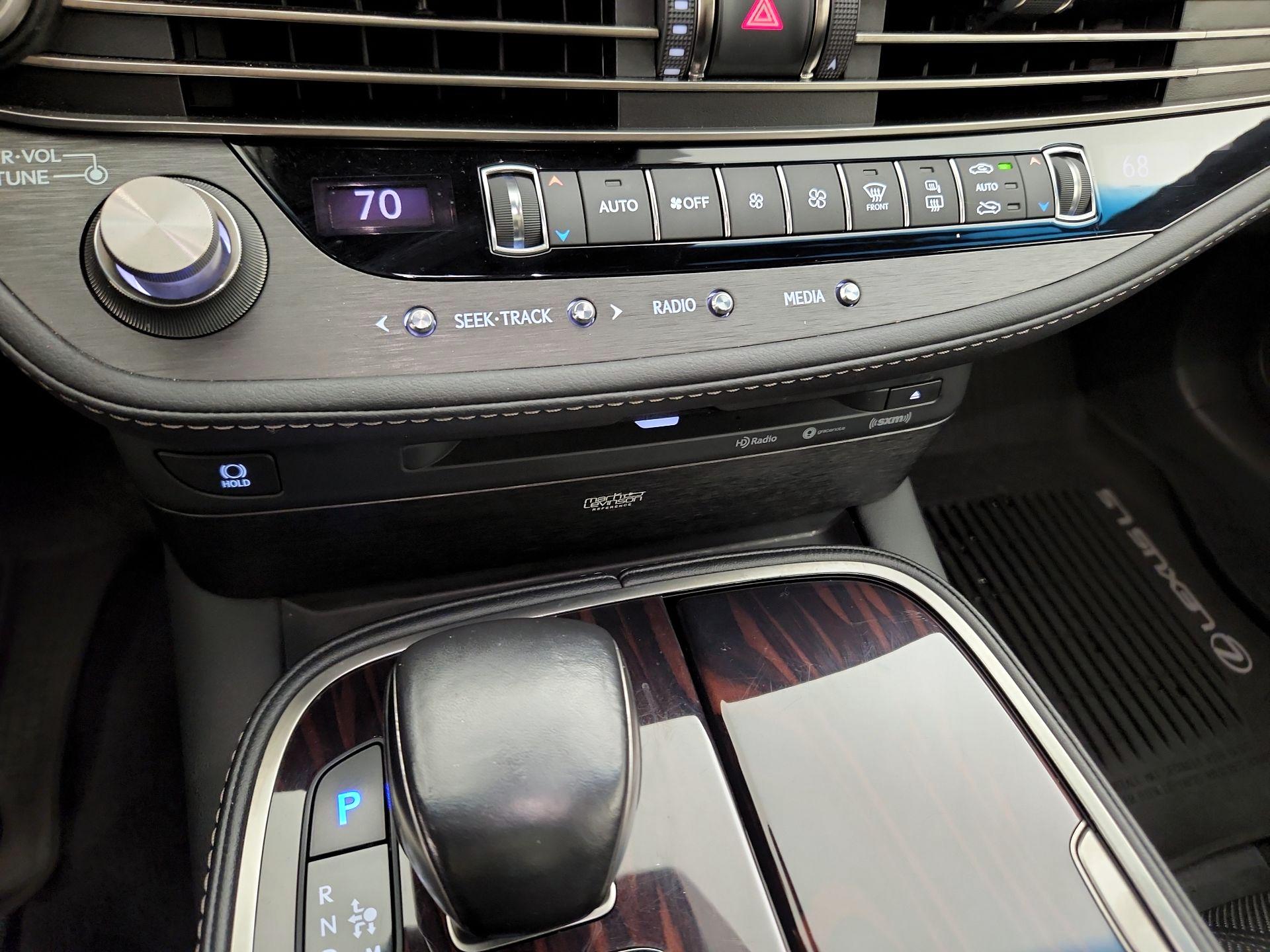 Thumbnail: 2018 Lexus LS - 17