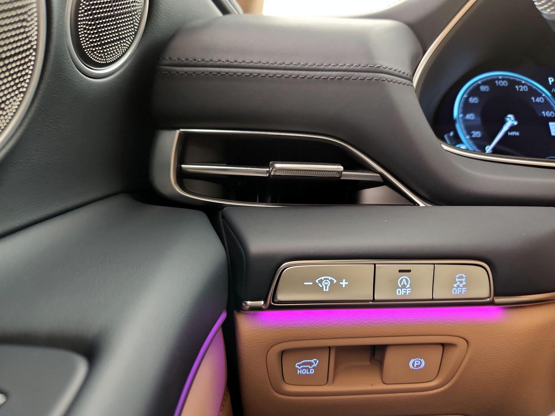 Thumbnail: 2024 Genesis GV80 - 13