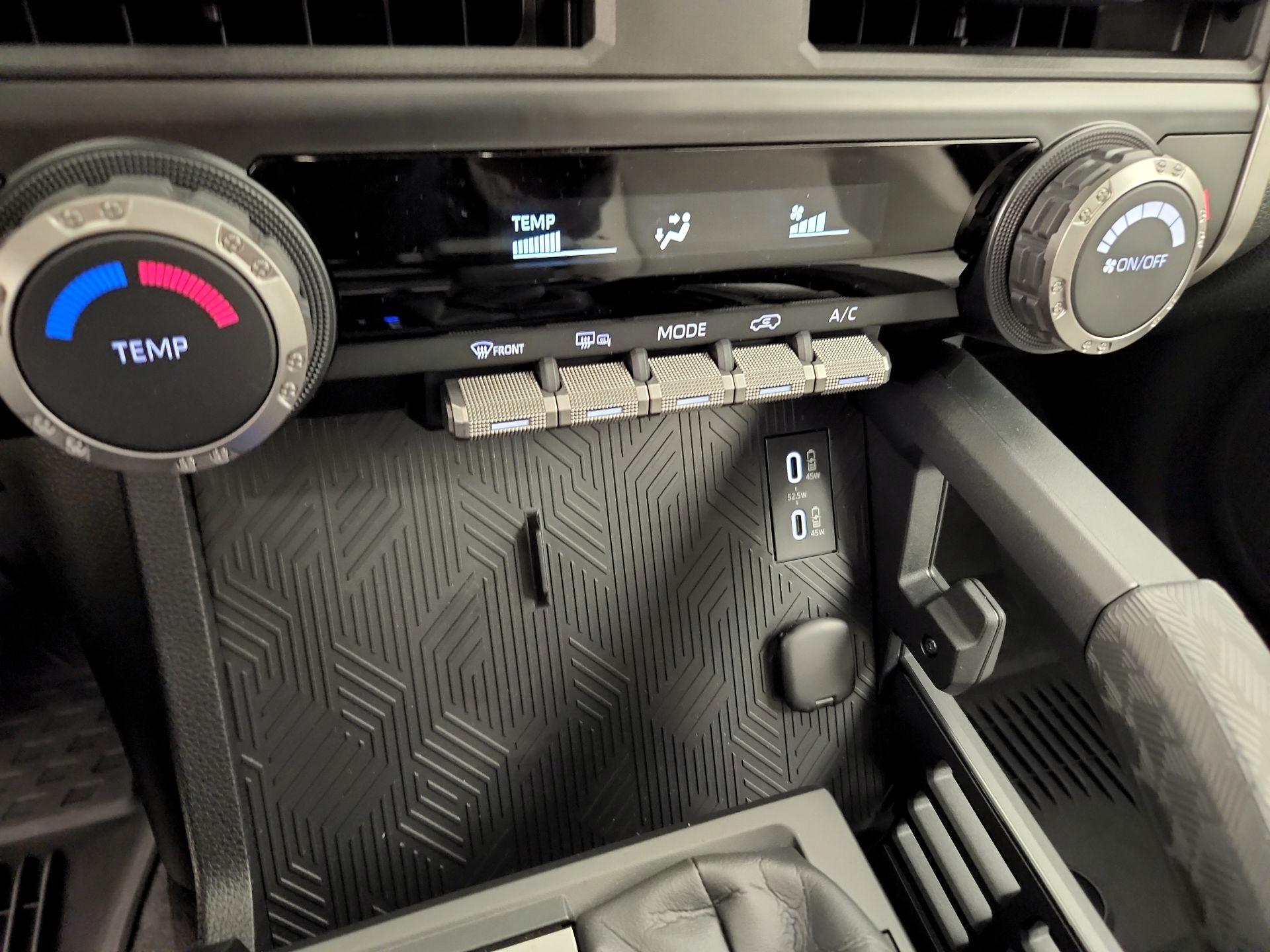 Thumbnail: 2025 Toyota 4Runner - 17