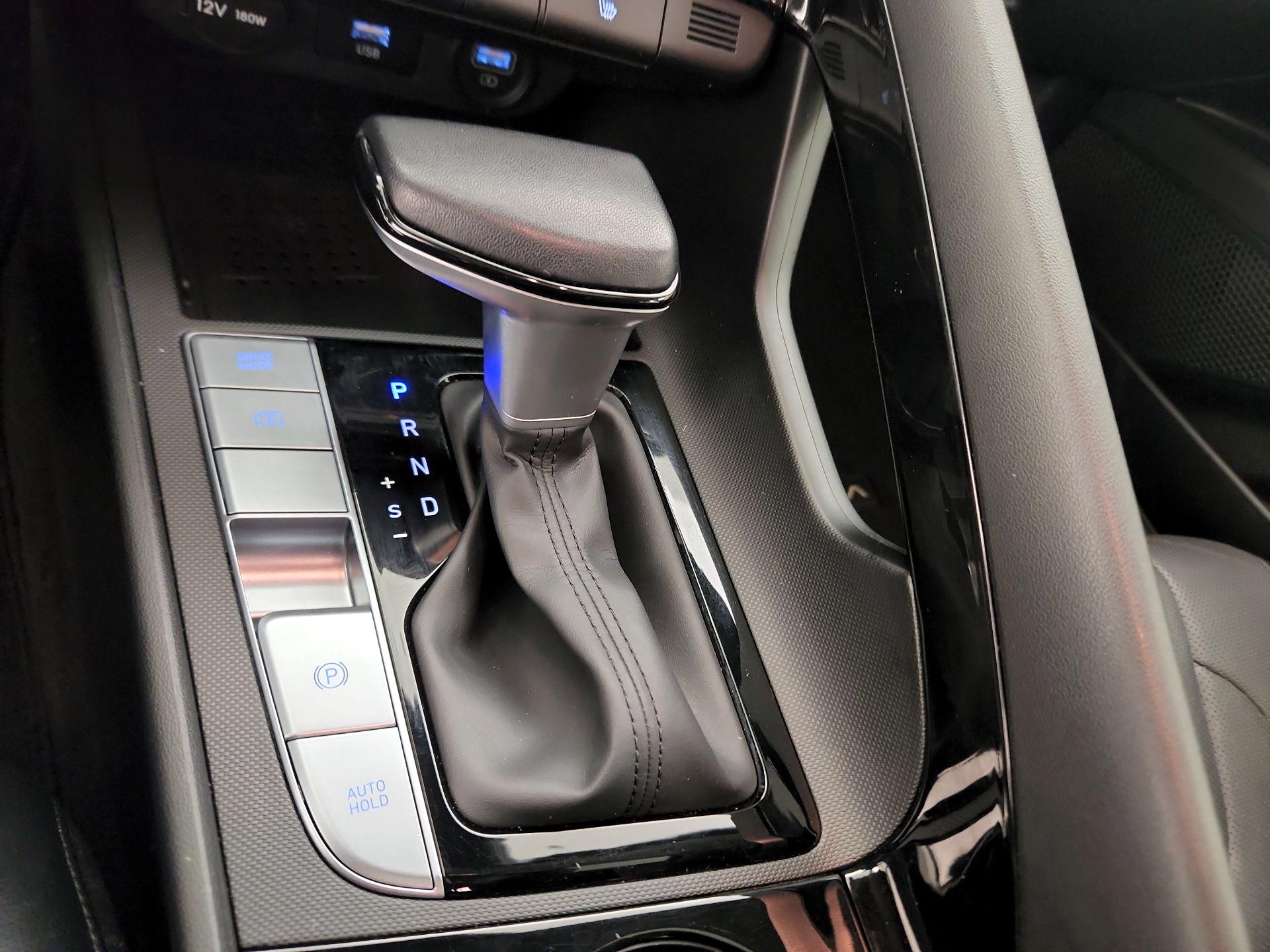 Thumbnail: 2023 Hyundai Elantra - 18