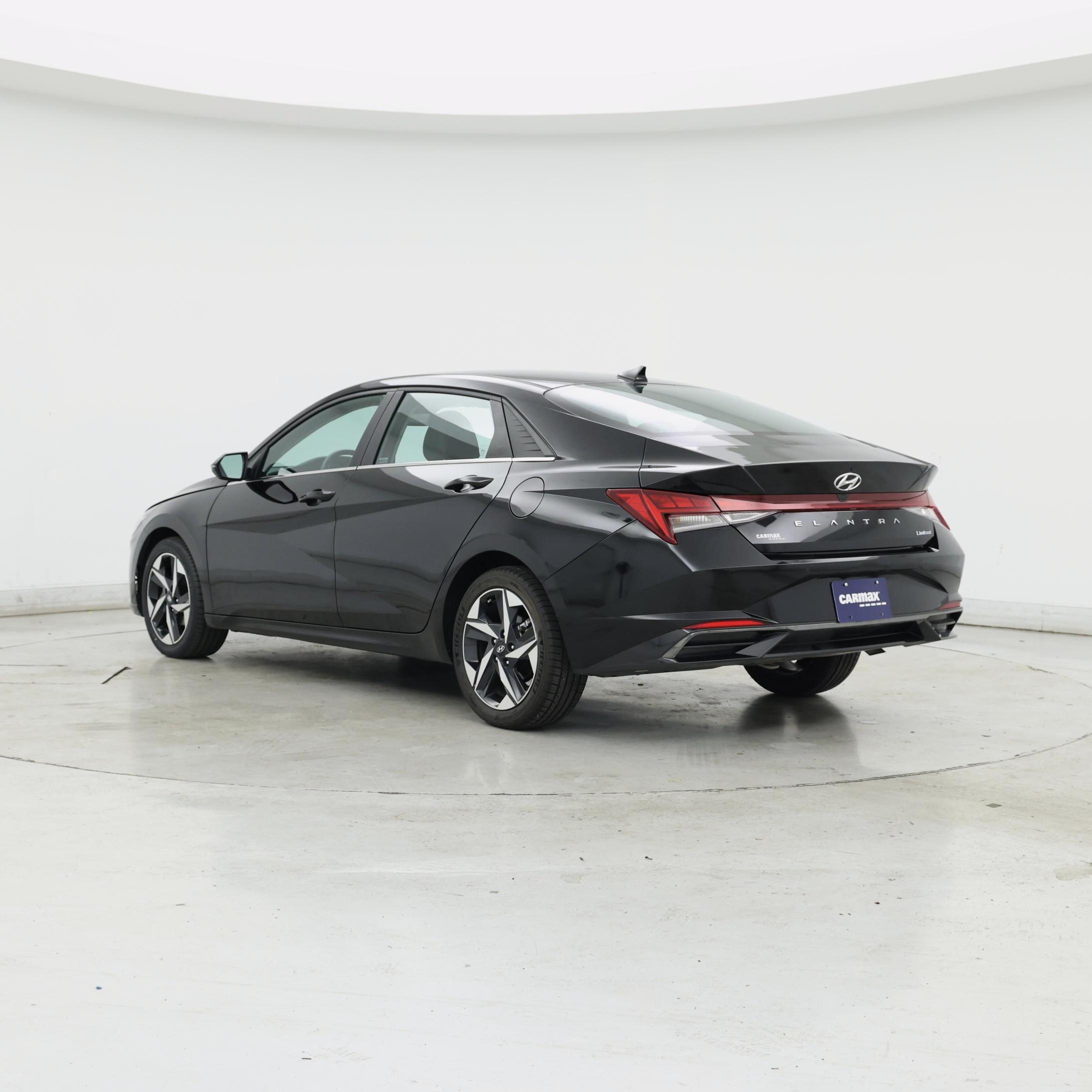 Thumbnail: 2023 Hyundai Elantra - 2