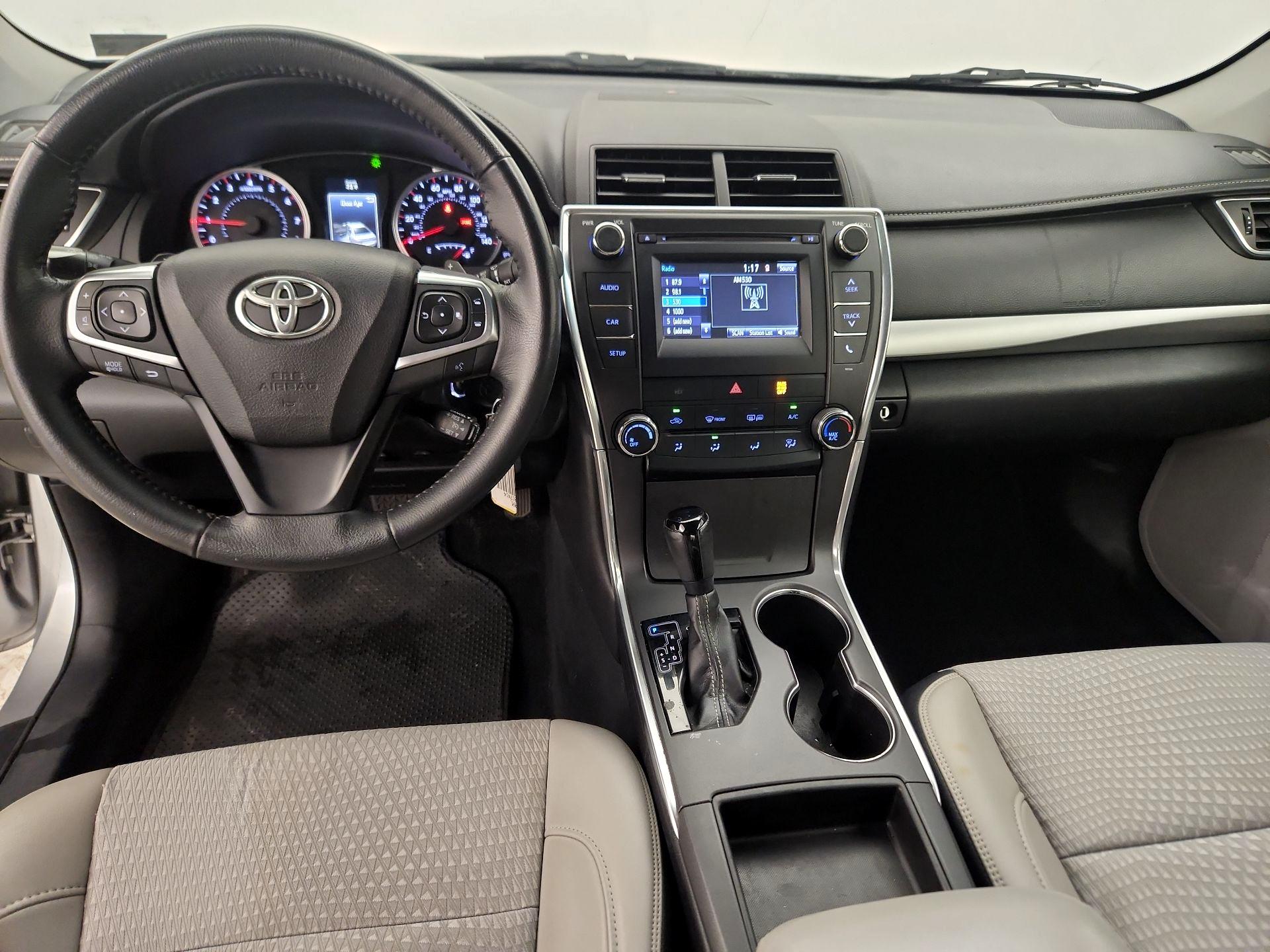 Thumbnail: 2015 Toyota Camry - 9