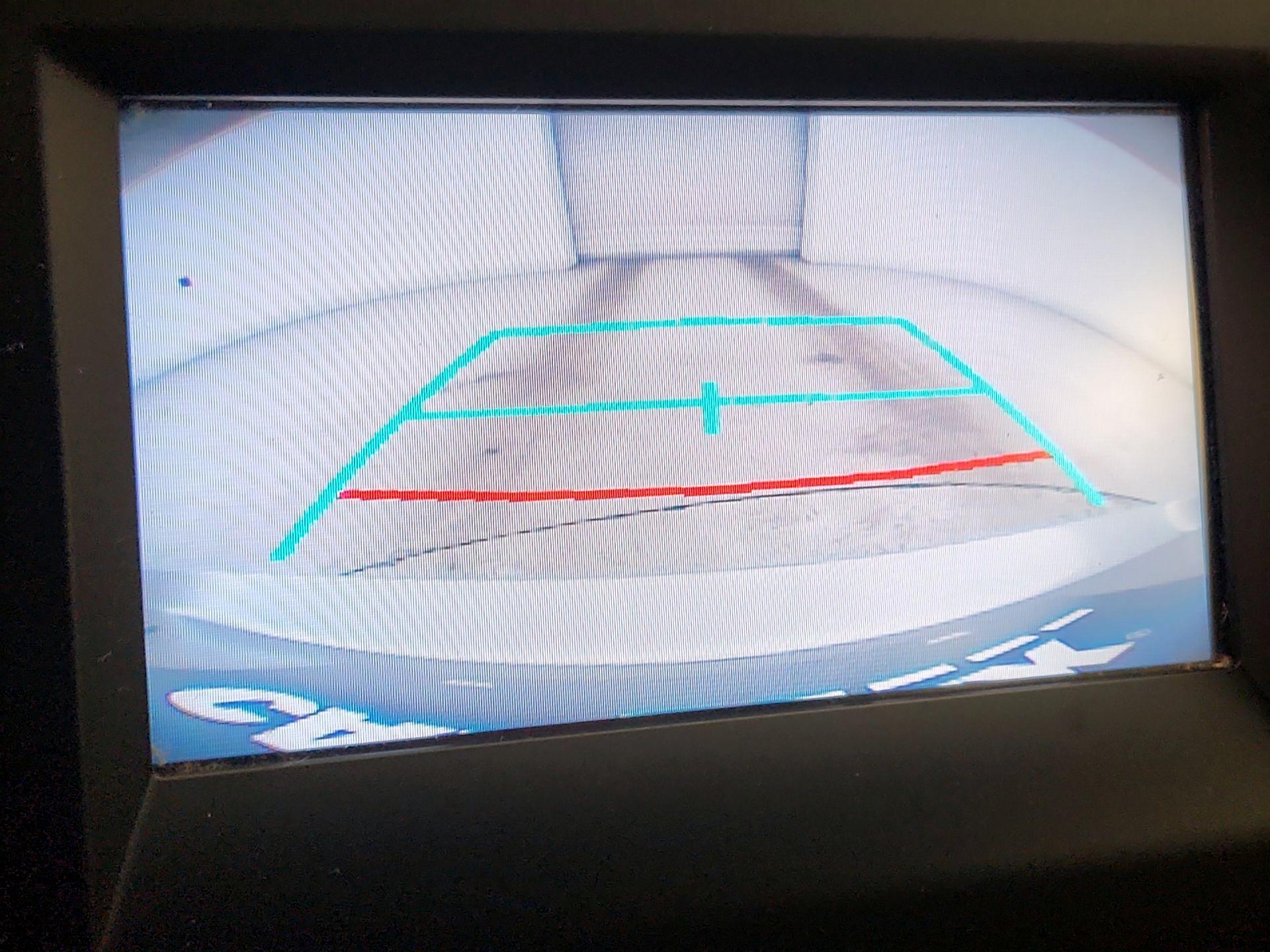 Thumbnail: 2015 Toyota Camry - 14