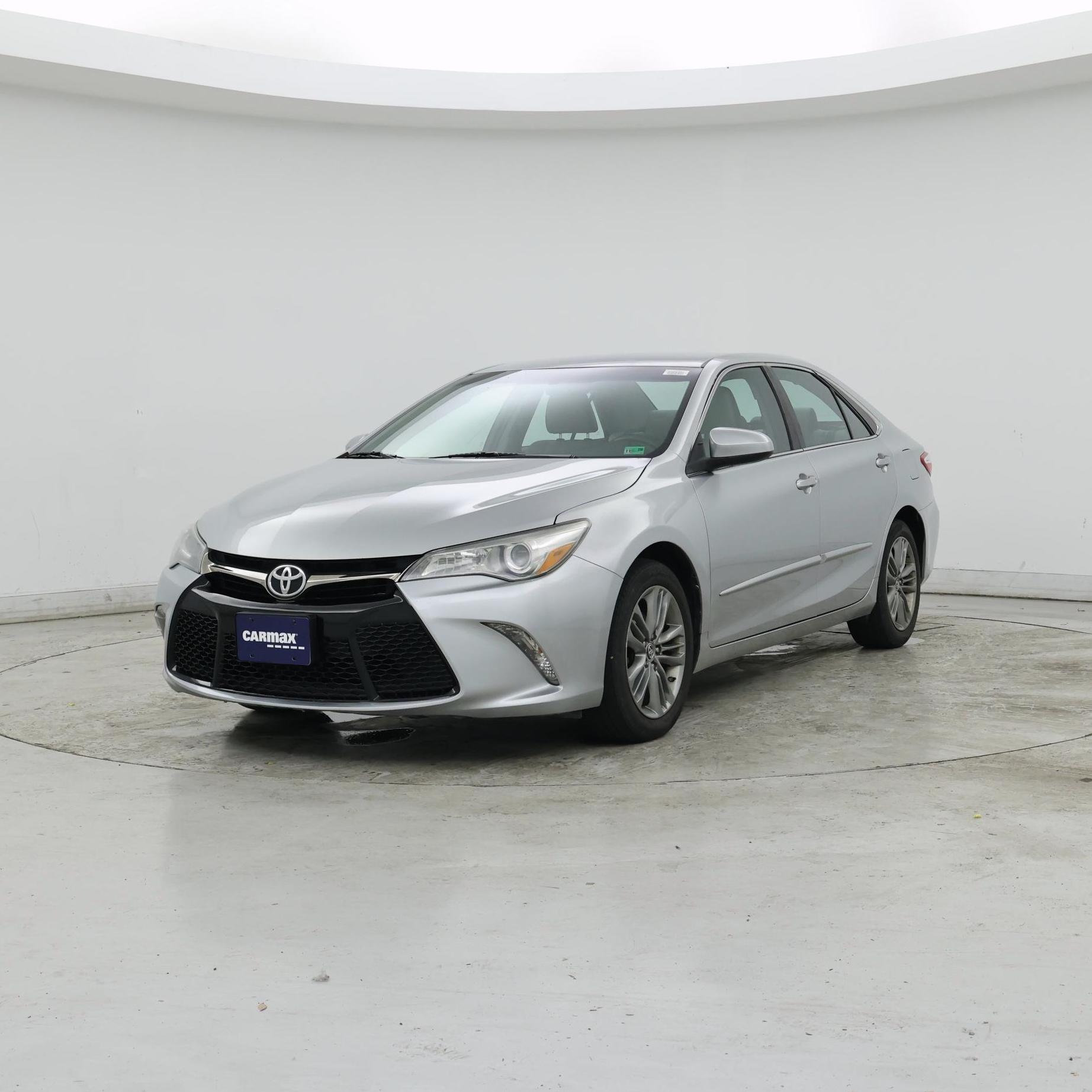 Thumbnail: 2015 Toyota Camry - 4