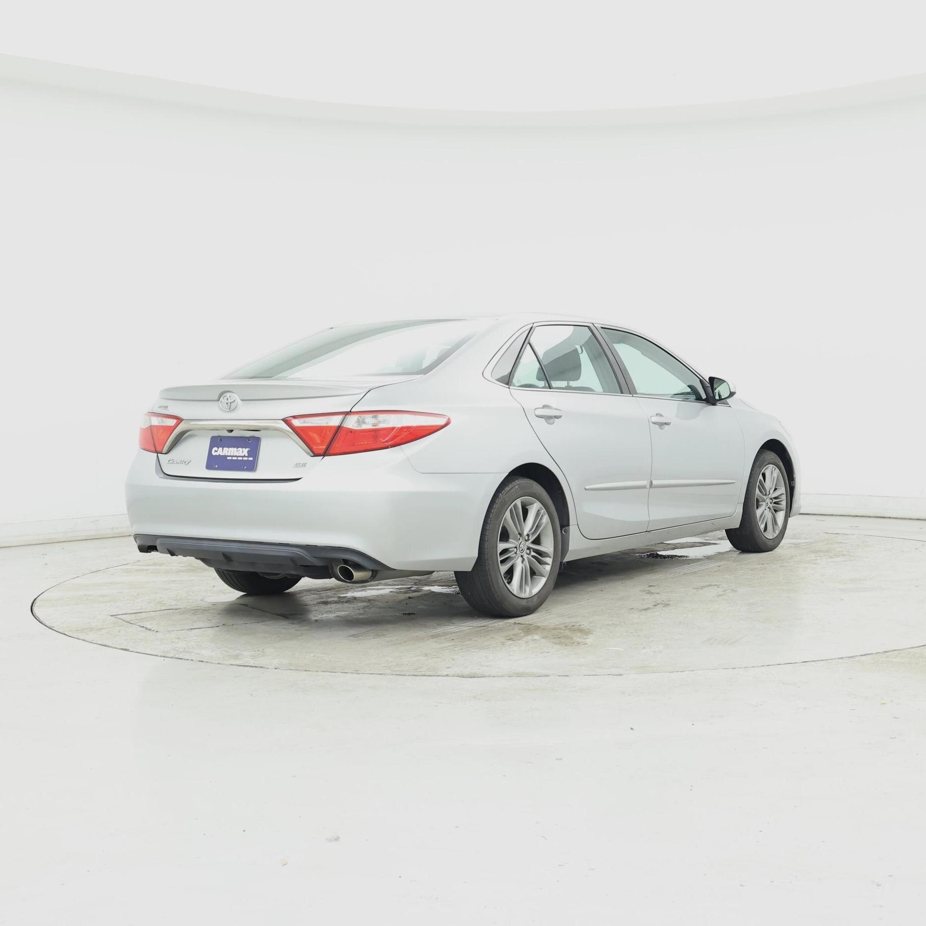 Thumbnail: 2015 Toyota Camry - 8