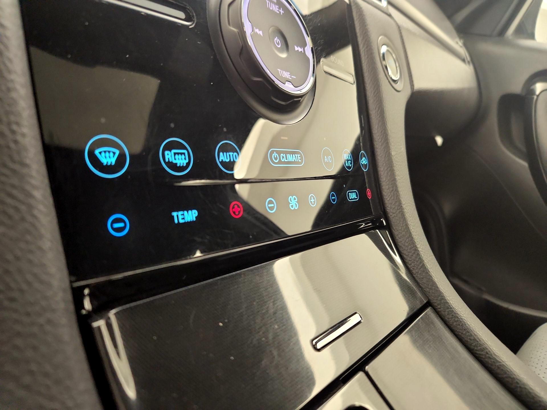 Thumbnail: 2018 Ford Taurus - 17