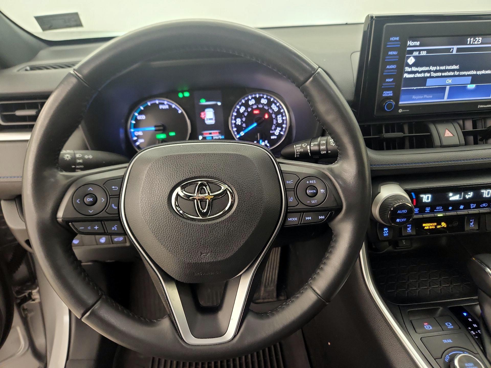 Thumbnail: 2022 Toyota RAV4 - 10