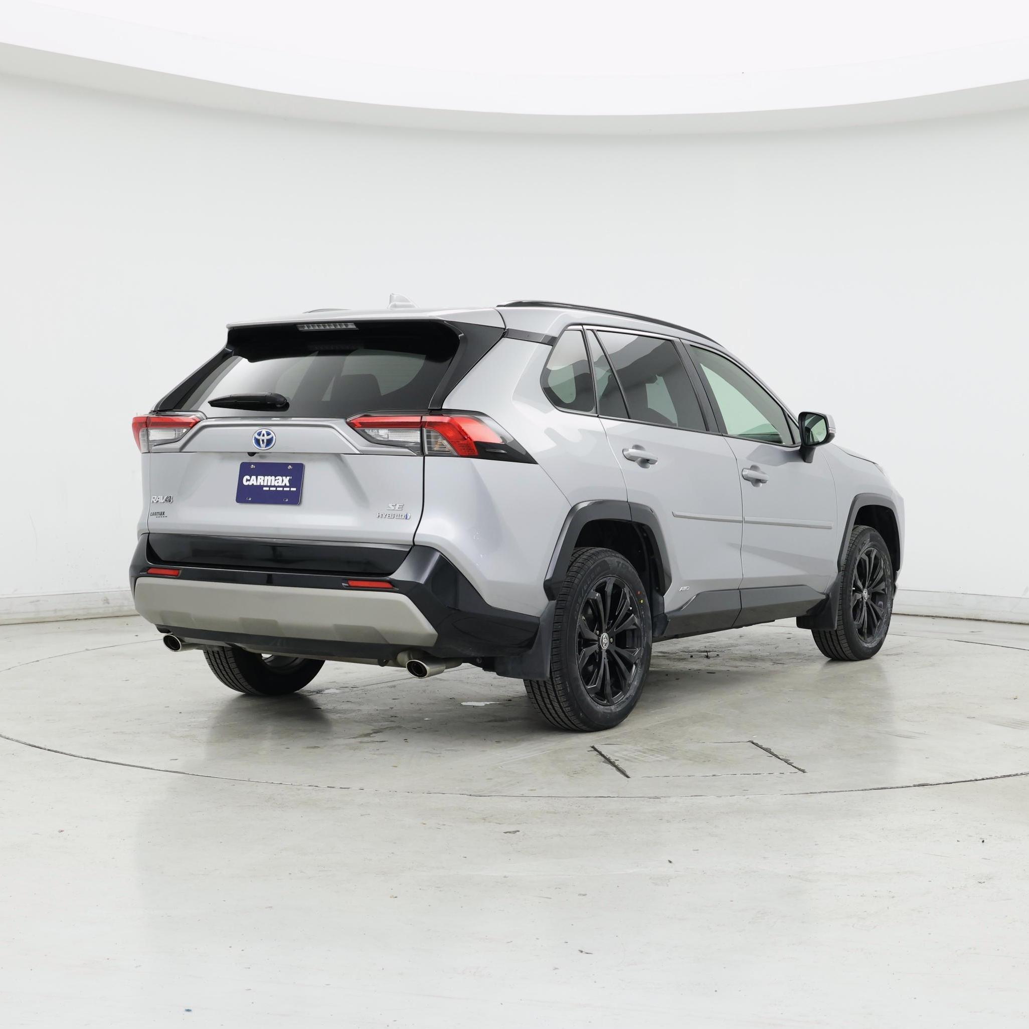 Thumbnail: 2022 Toyota RAV4 - 8