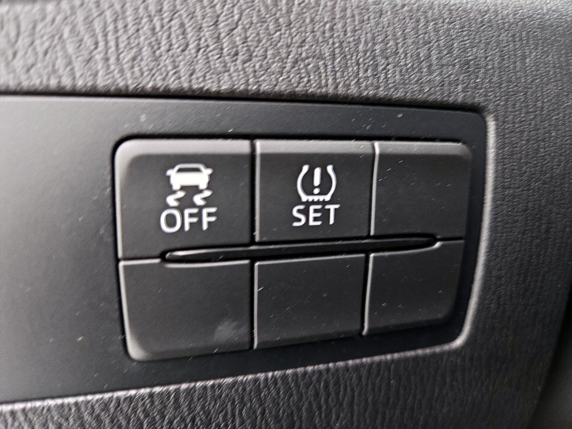 Thumbnail: 2017 Toyota Yaris iA - 13