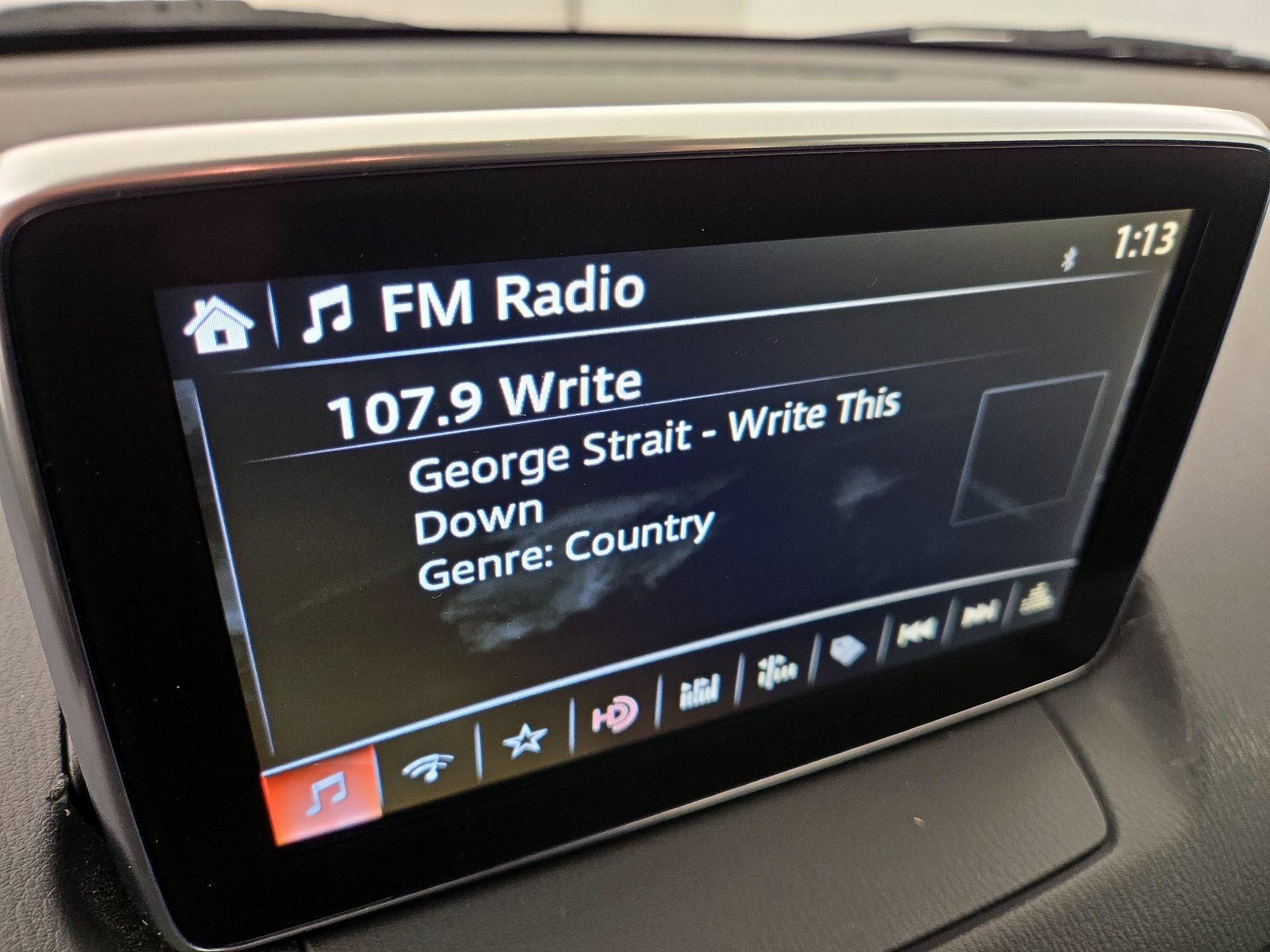 Thumbnail: 2017 Toyota Yaris iA - 15