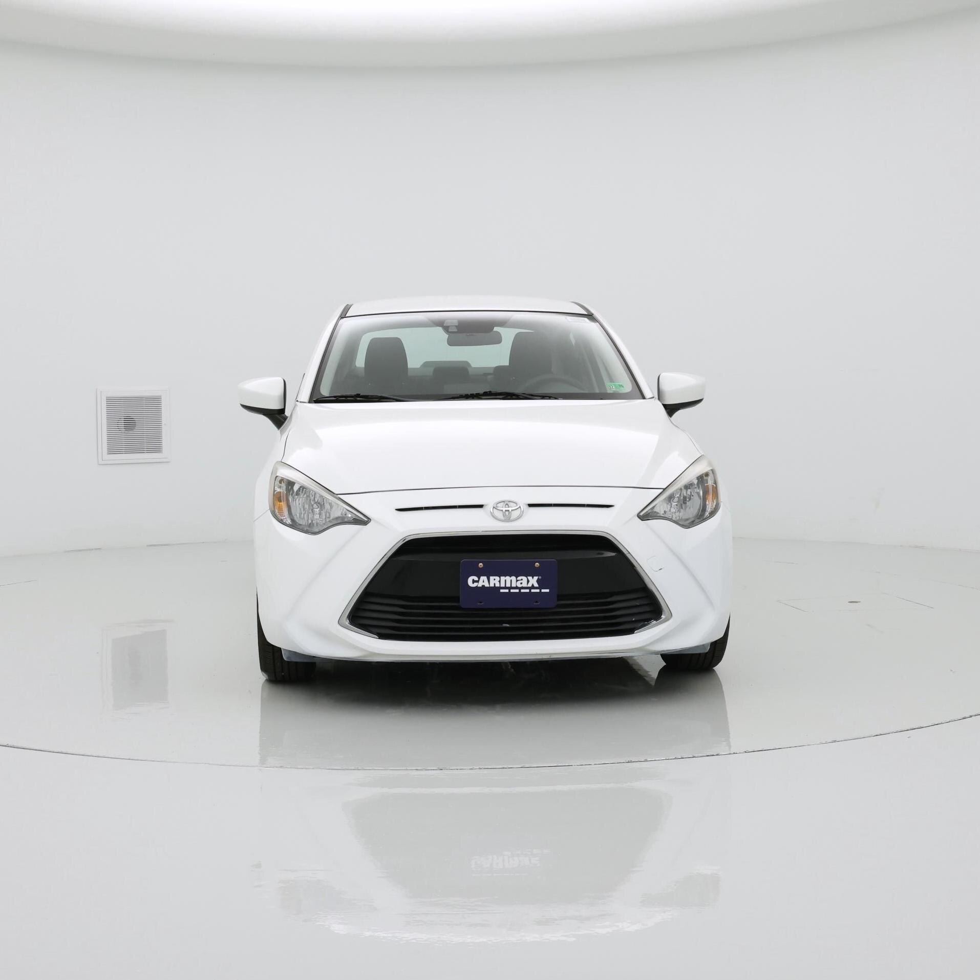 Thumbnail: 2017 Toyota Yaris iA - 5