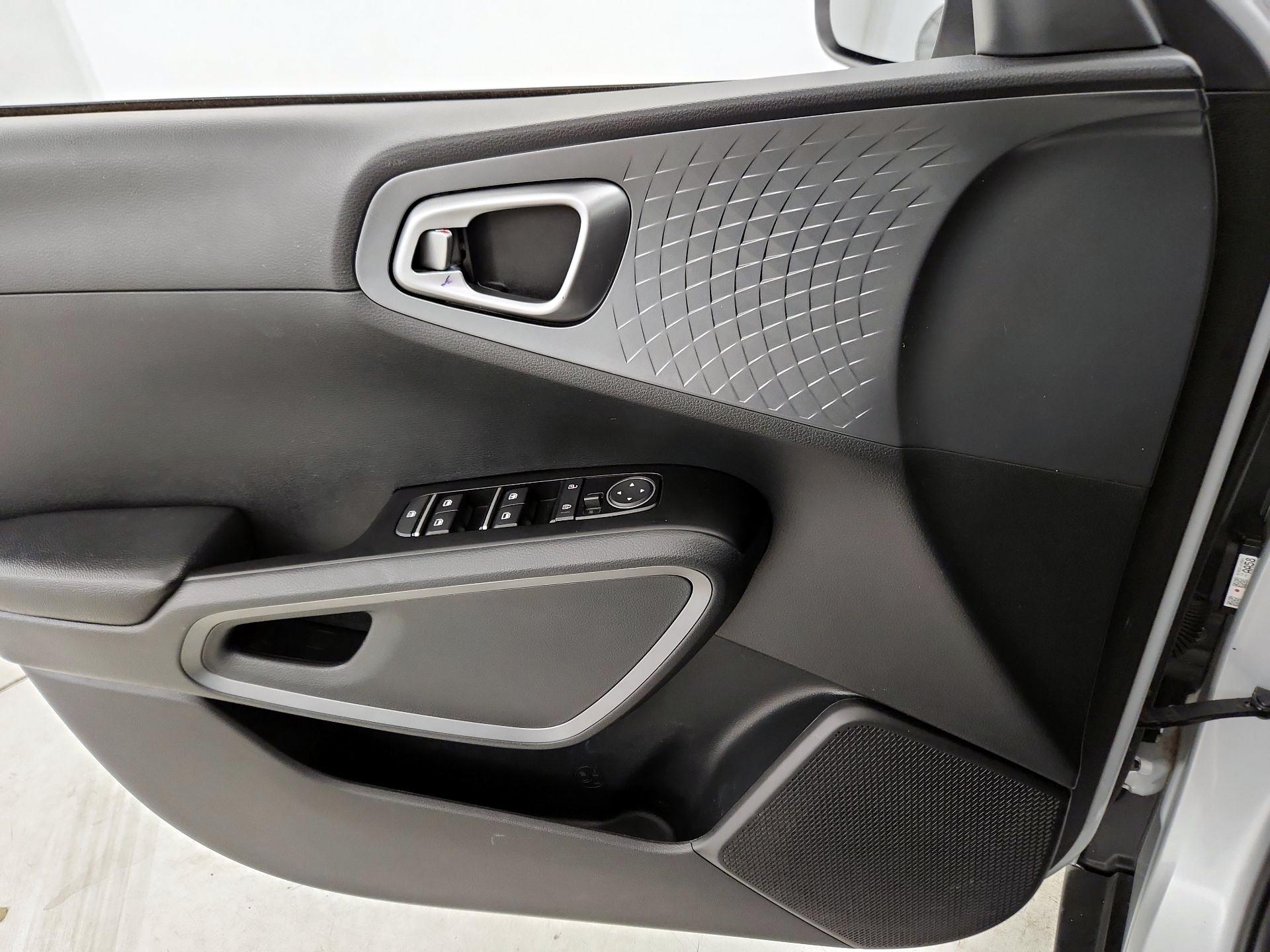 Thumbnail: 2021 Kia Soul - 12