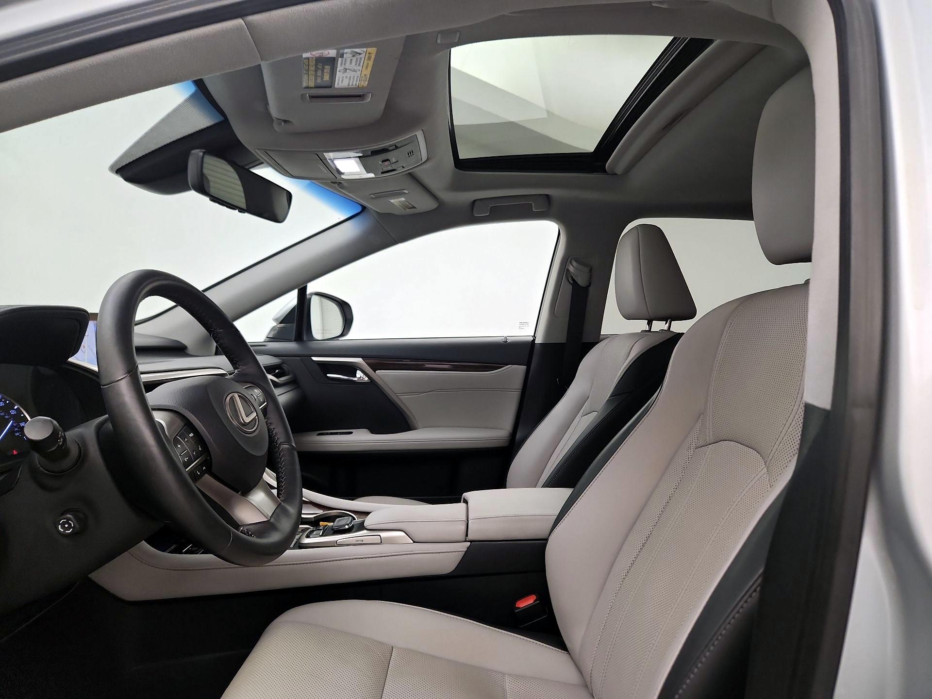 Thumbnail: 2019 Lexus RX - 19