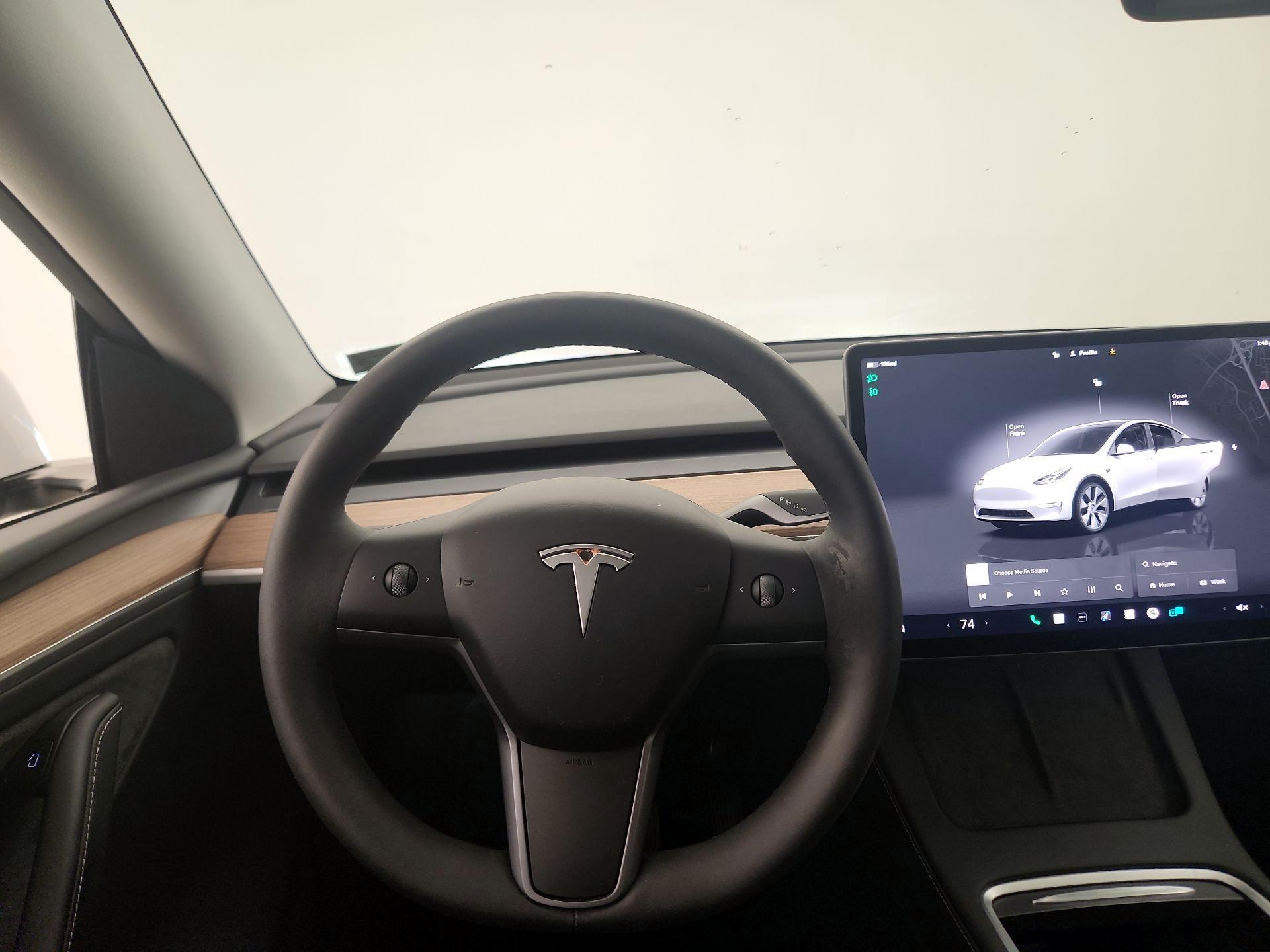 Thumbnail: 2024 Tesla Model Y - 10