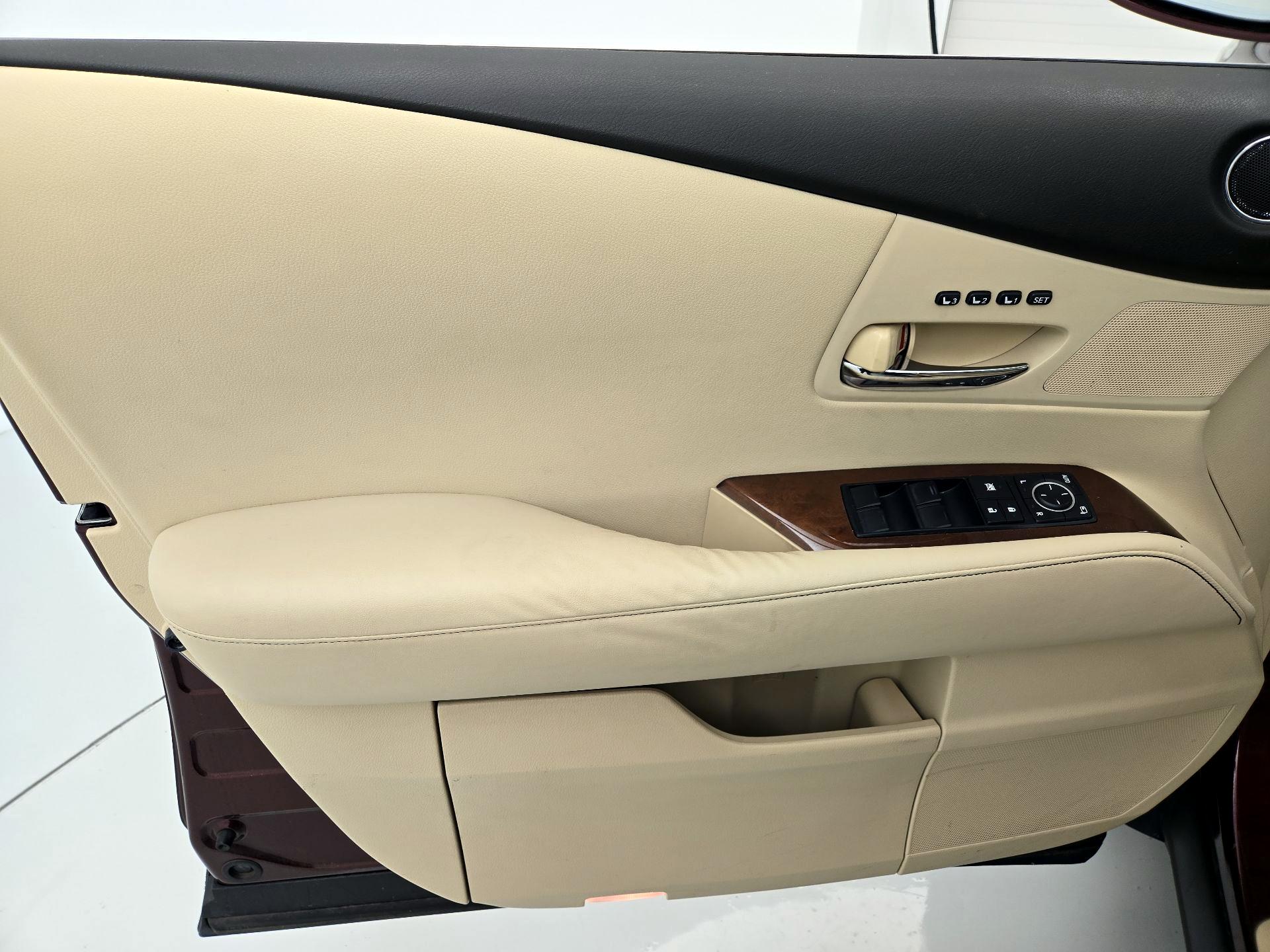 Thumbnail: 2014 Lexus RX - 12