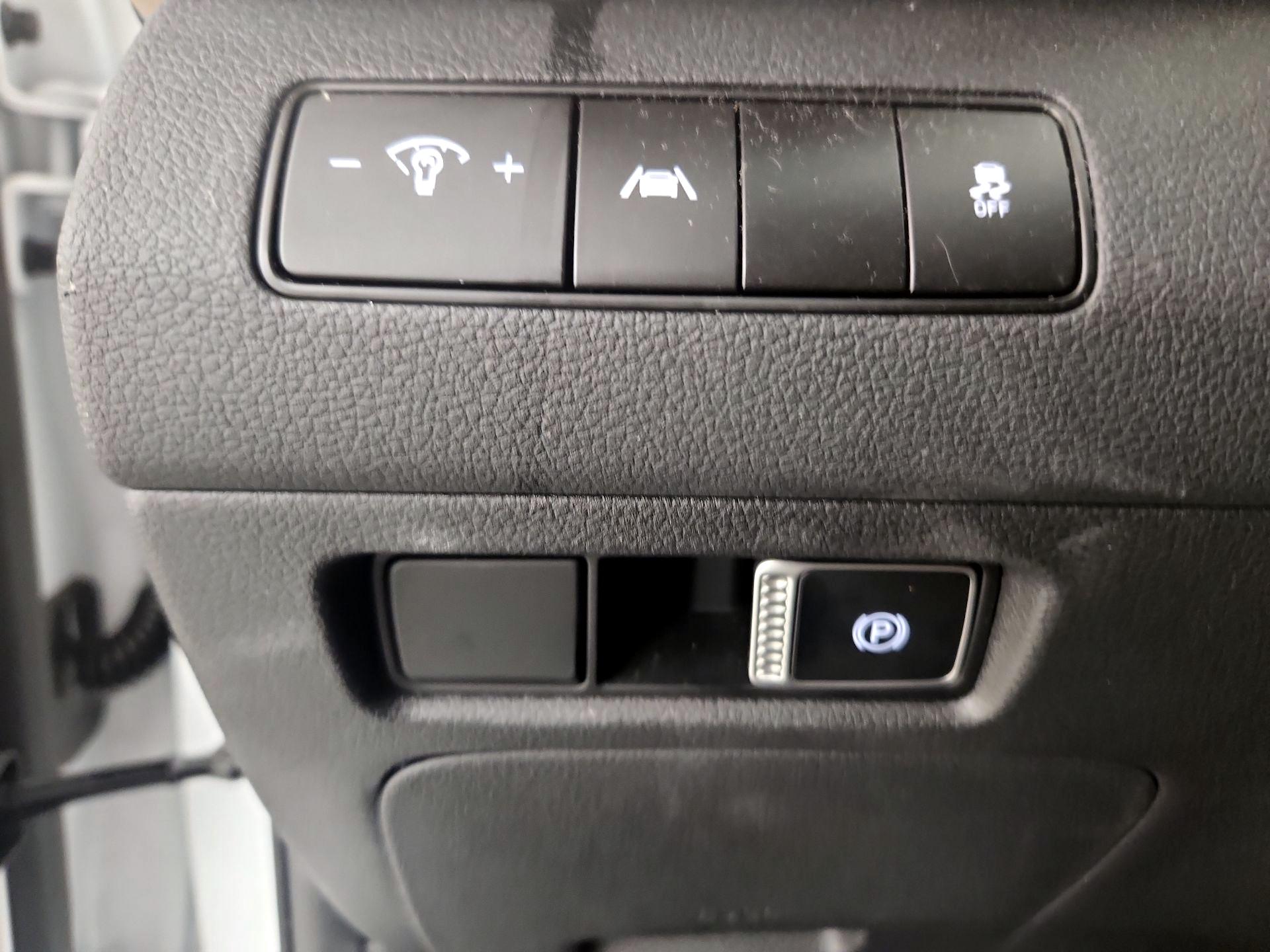 Thumbnail: 2022 Hyundai Santa Fe - 13