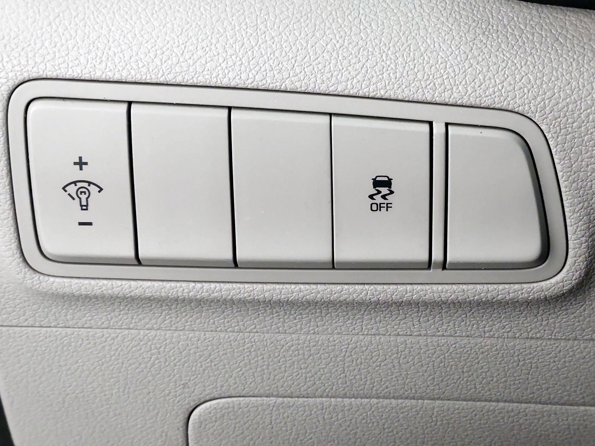 Thumbnail: 2018 Hyundai Tucson - 13