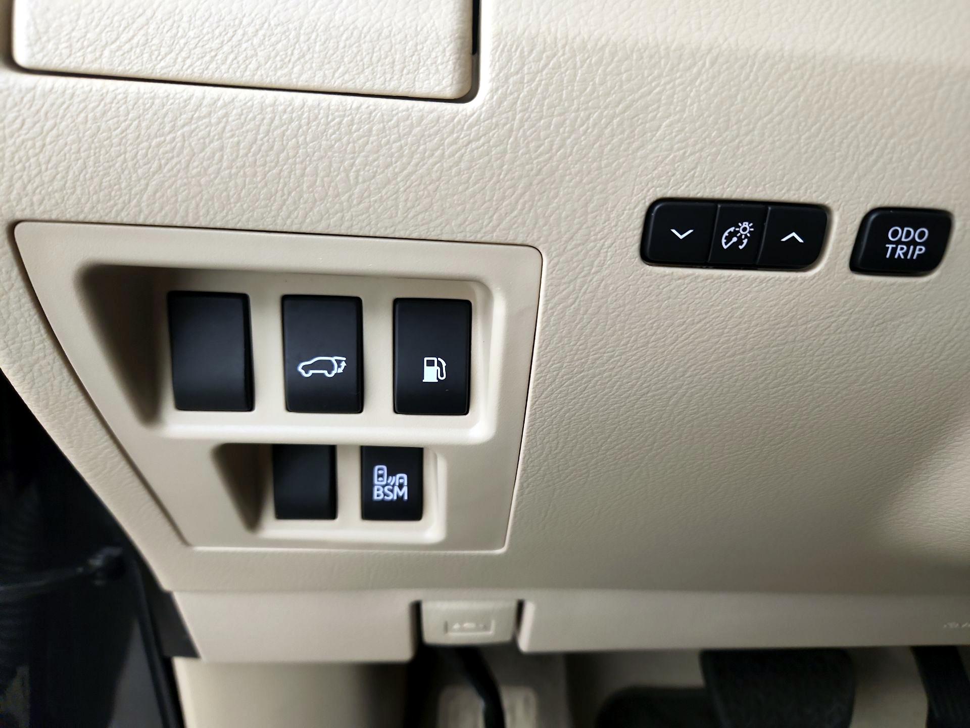 Thumbnail: 2015 Lexus RX - 13