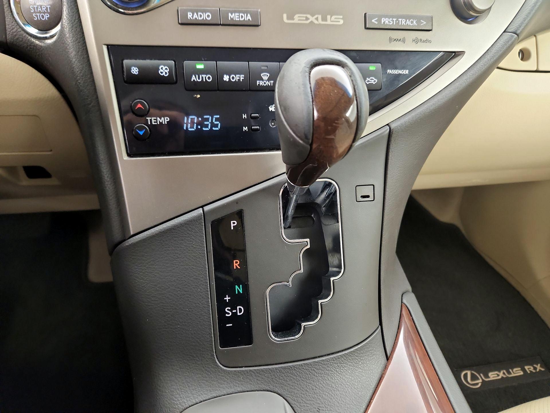 Thumbnail: 2015 Lexus RX - 17