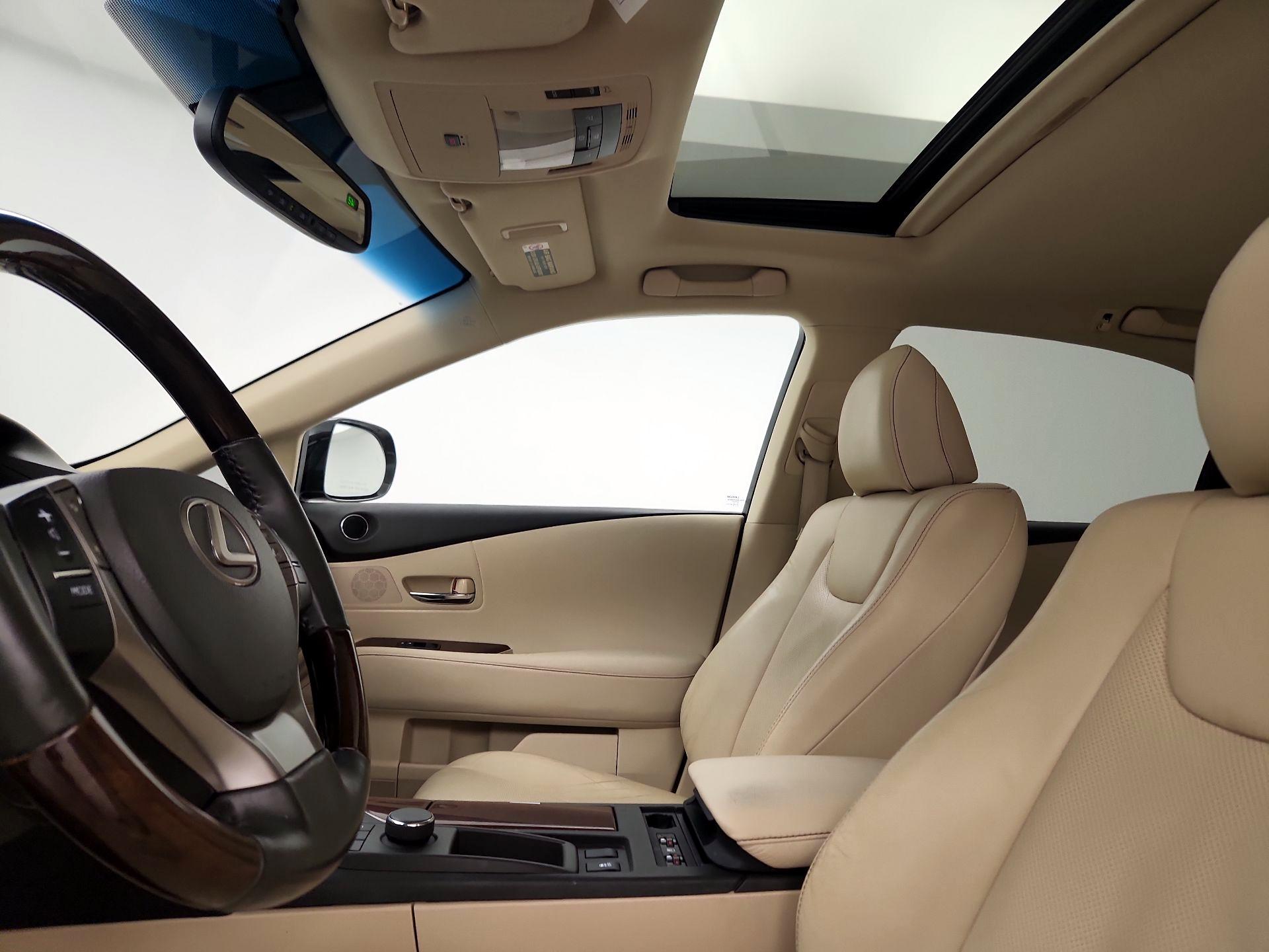 Thumbnail: 2015 Lexus RX - 18