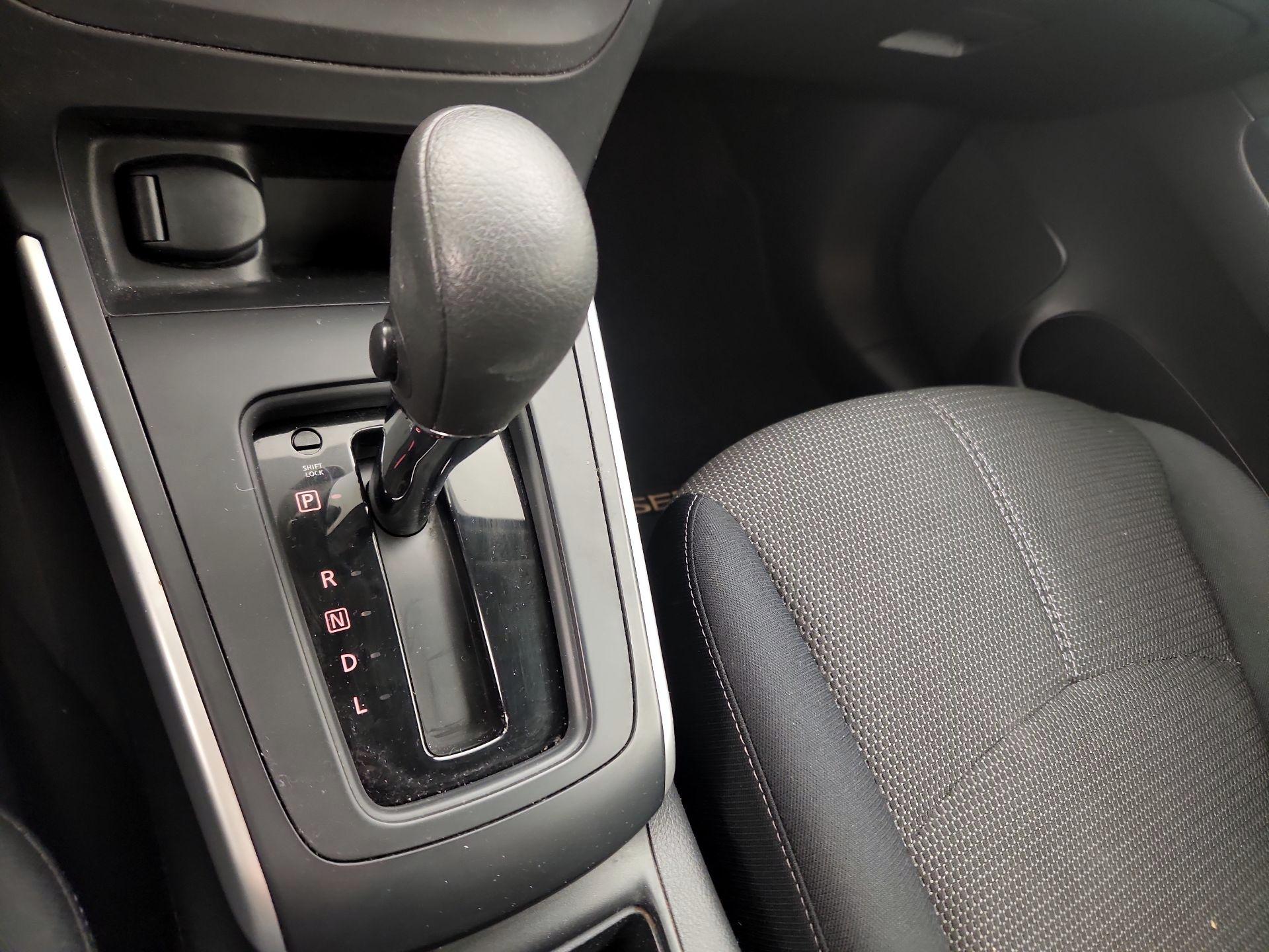 Thumbnail: 2016 Nissan Sentra - 16