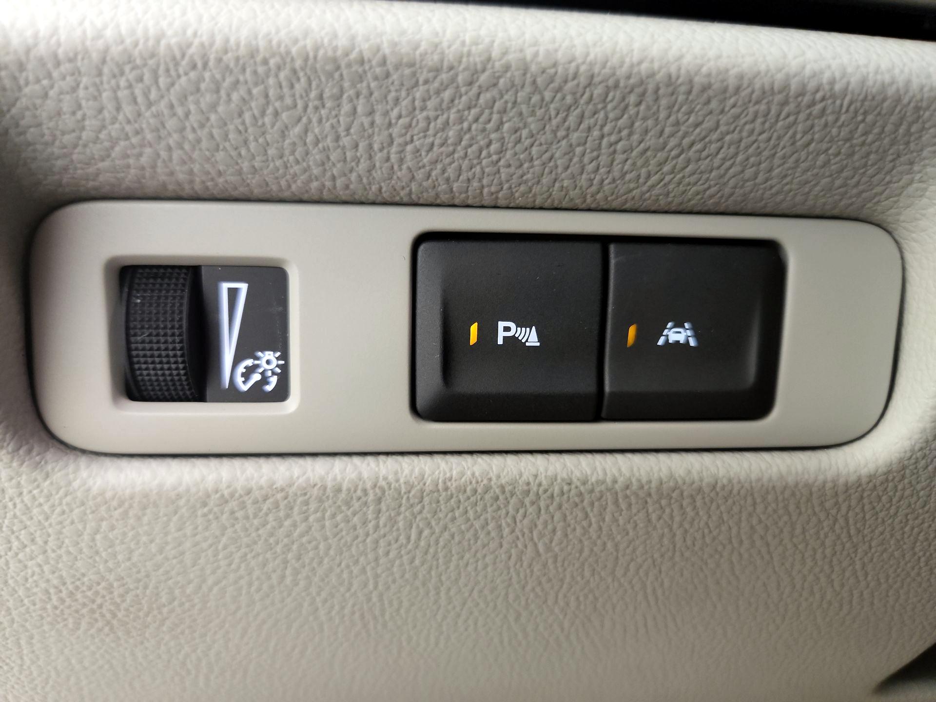 Thumbnail: 2015 Cadillac ATS - 13