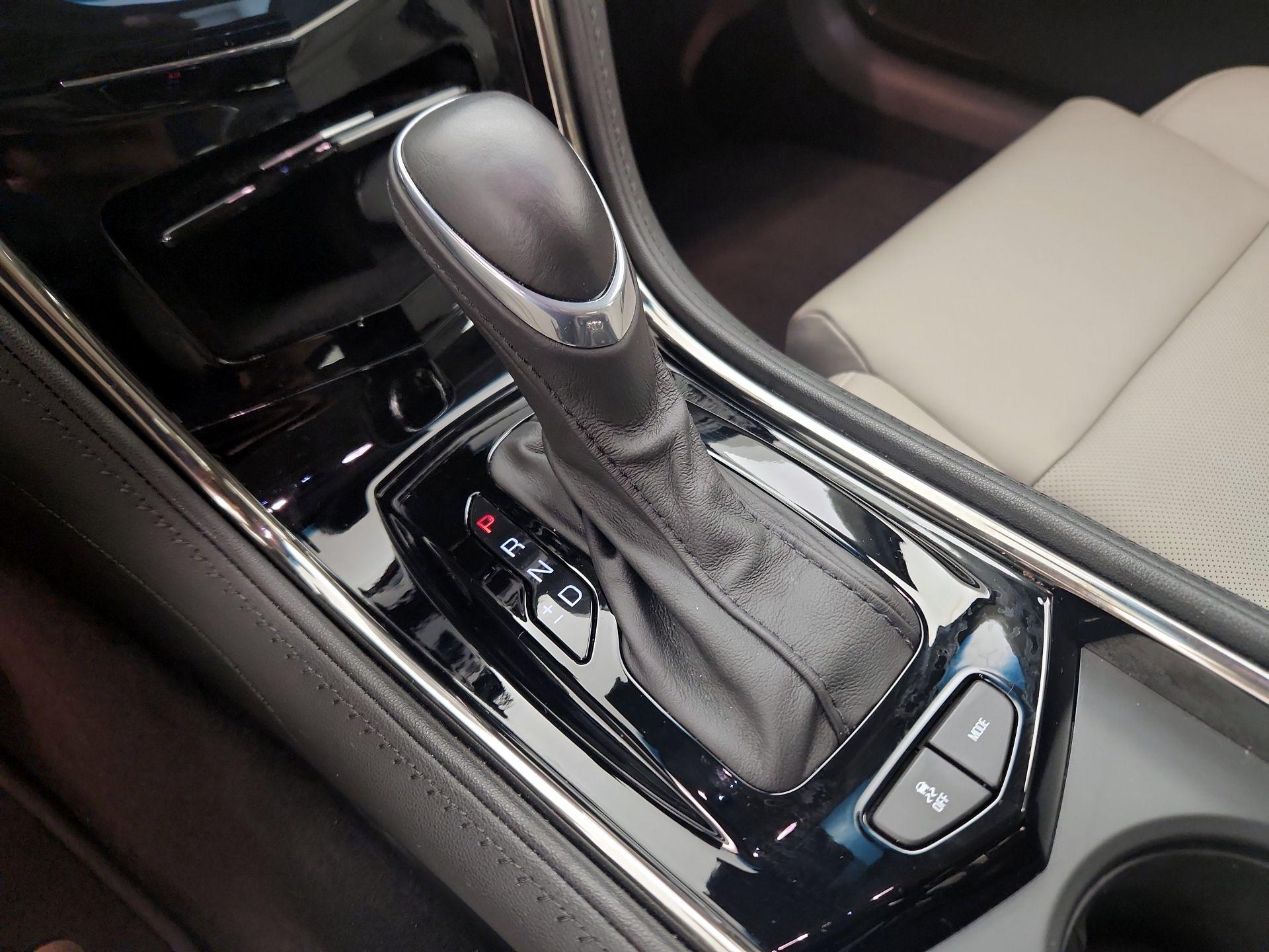 Thumbnail: 2015 Cadillac ATS - 18