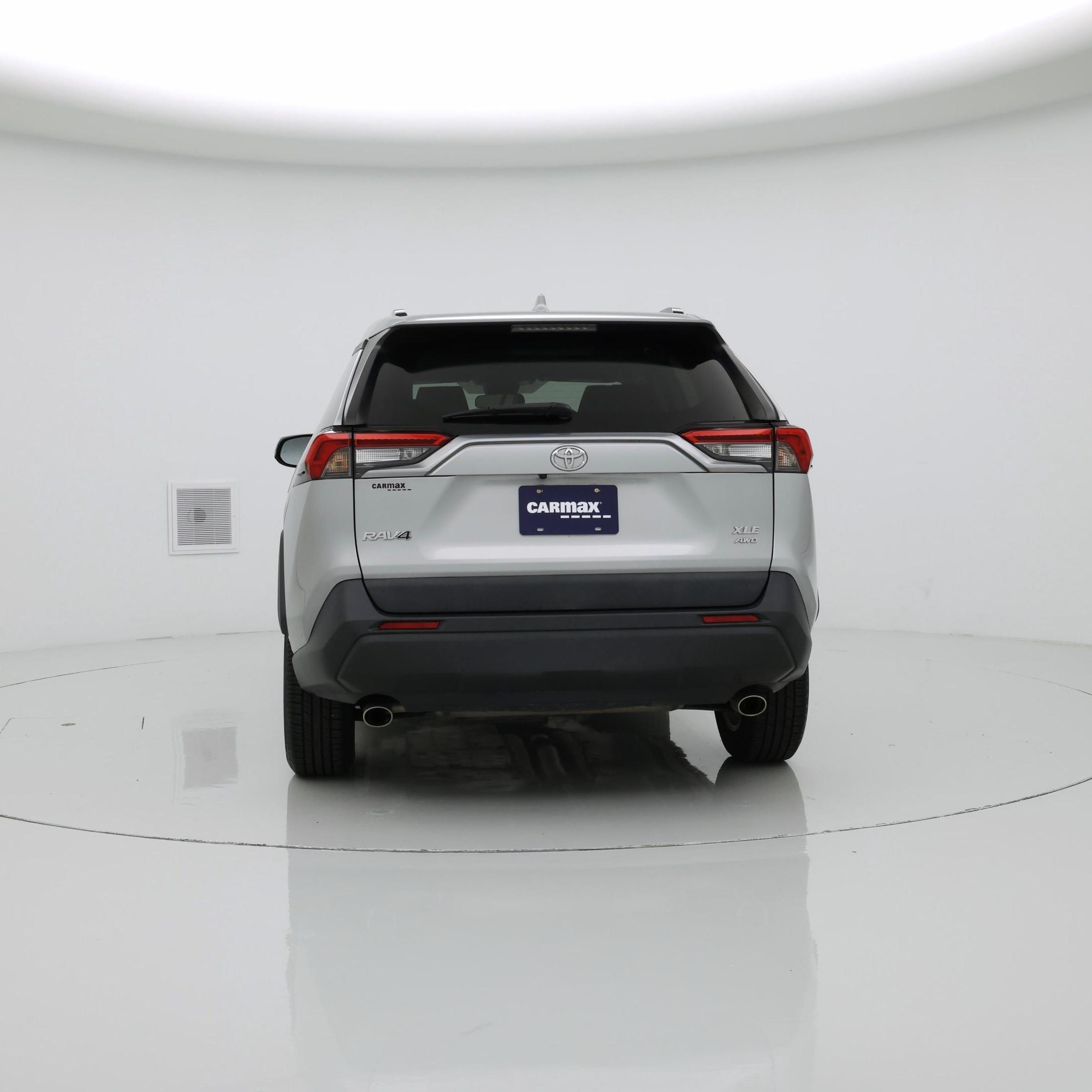 Thumbnail: 2019 Toyota RAV4 - 6