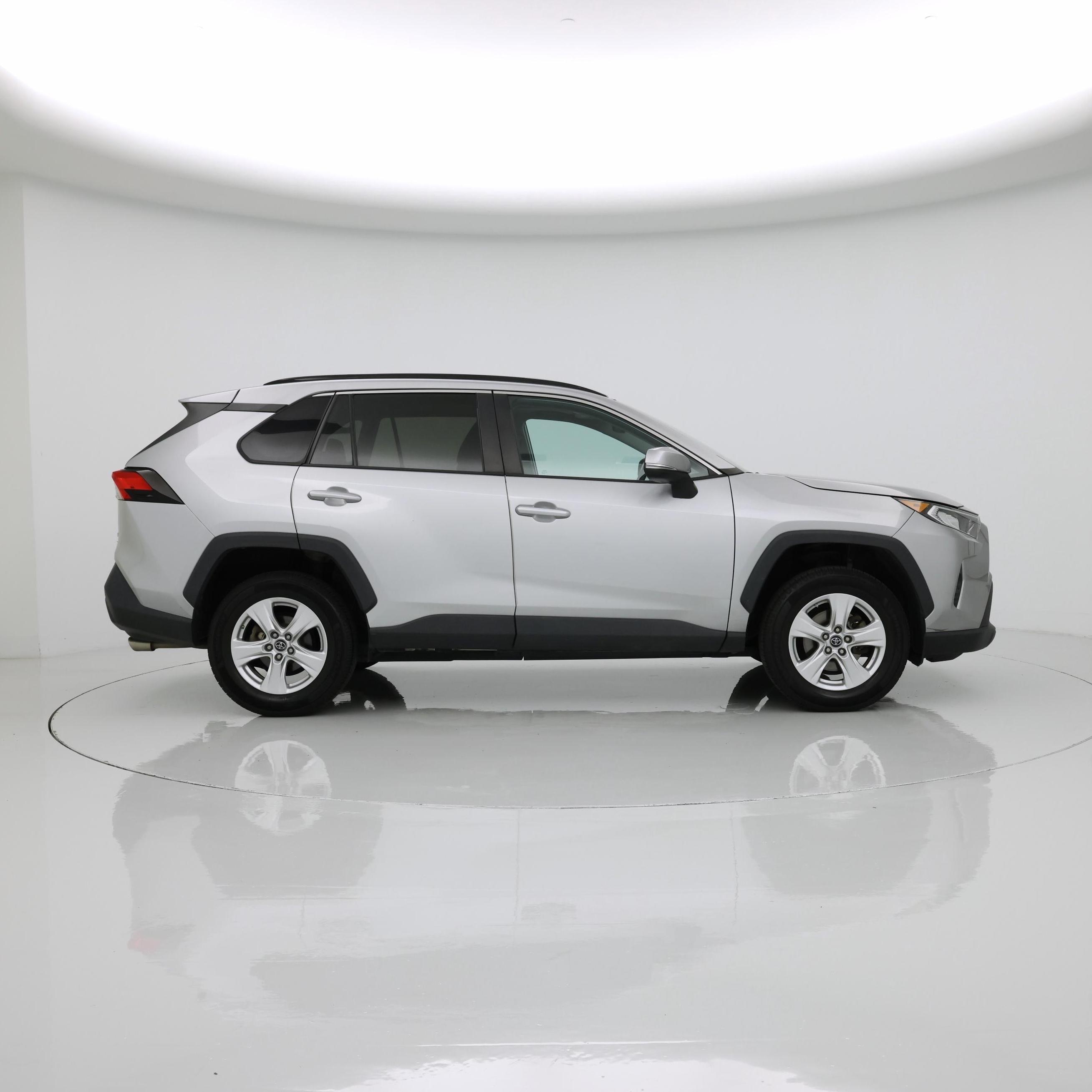 Thumbnail: 2019 Toyota RAV4 - 7